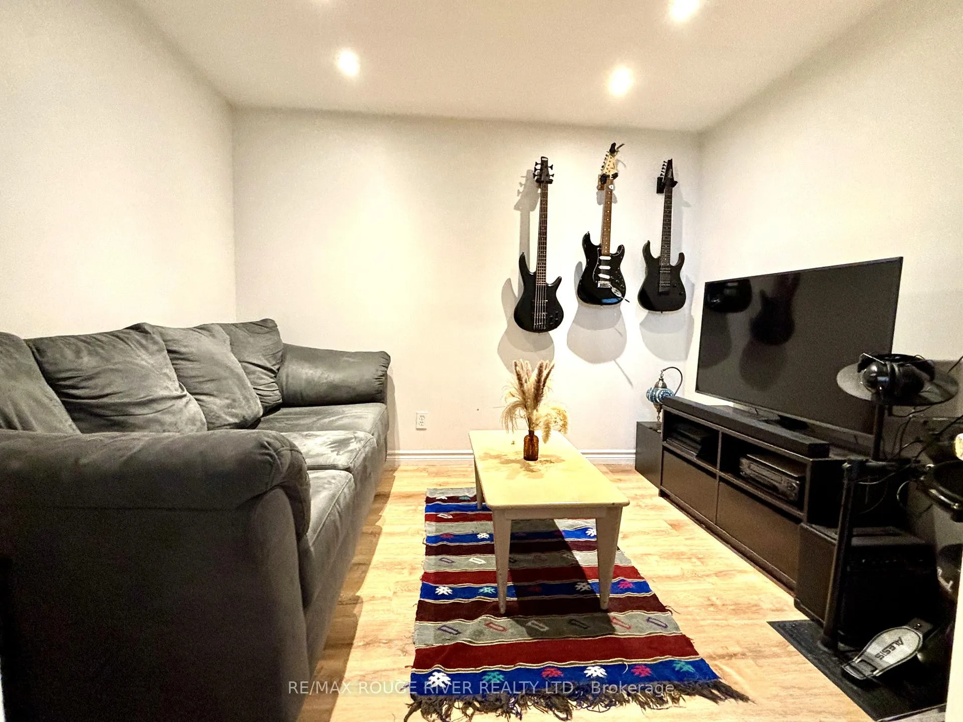 Photo 13 of Unit B, 5211 Waldon Road, Hamilton Township, Rural Hamilton — HOMEH