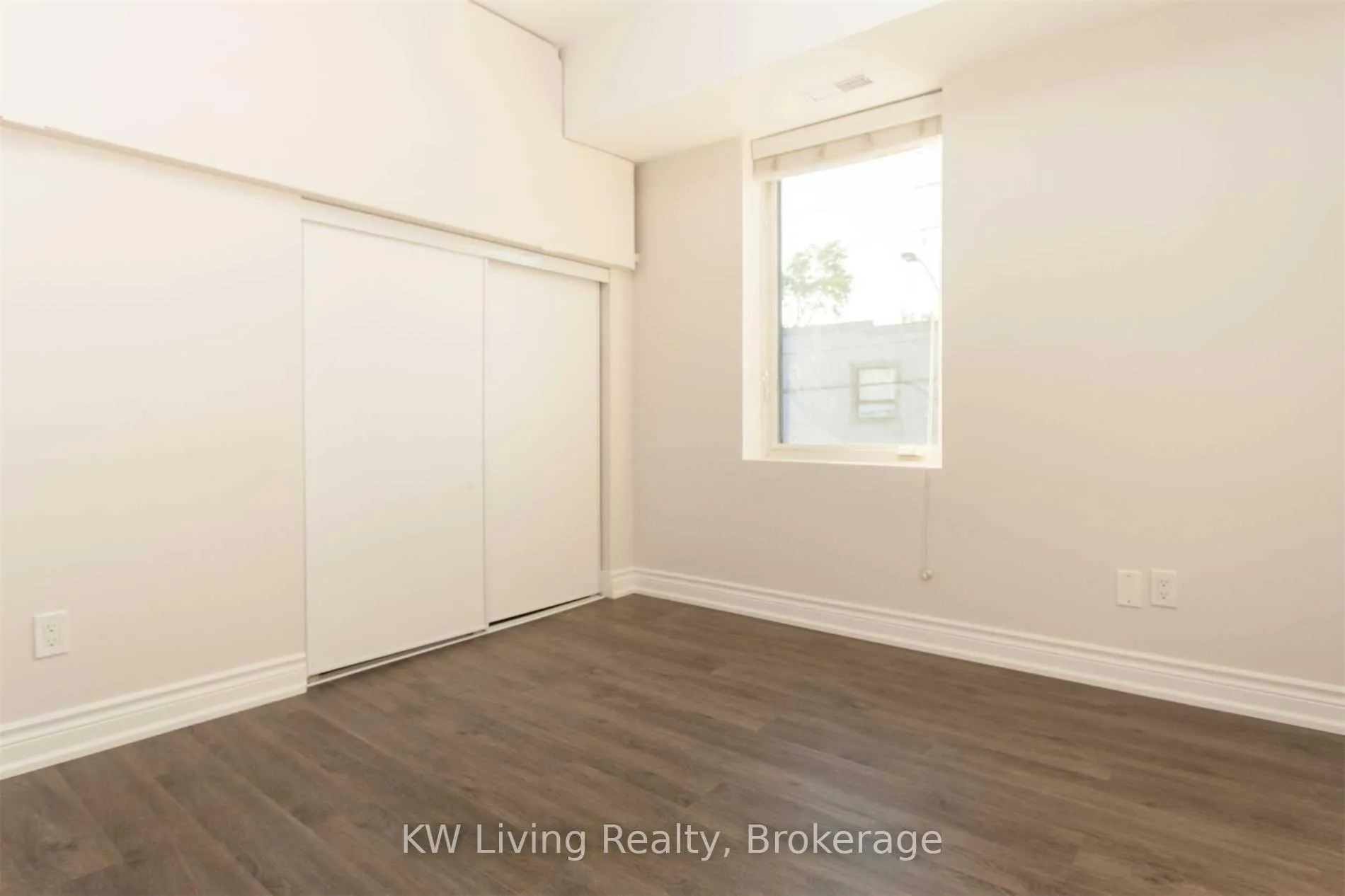Photo 17 of Unit 3, 247 Chisholm Avenue, Toronto, Woodbine-Lumsden — HOMEH