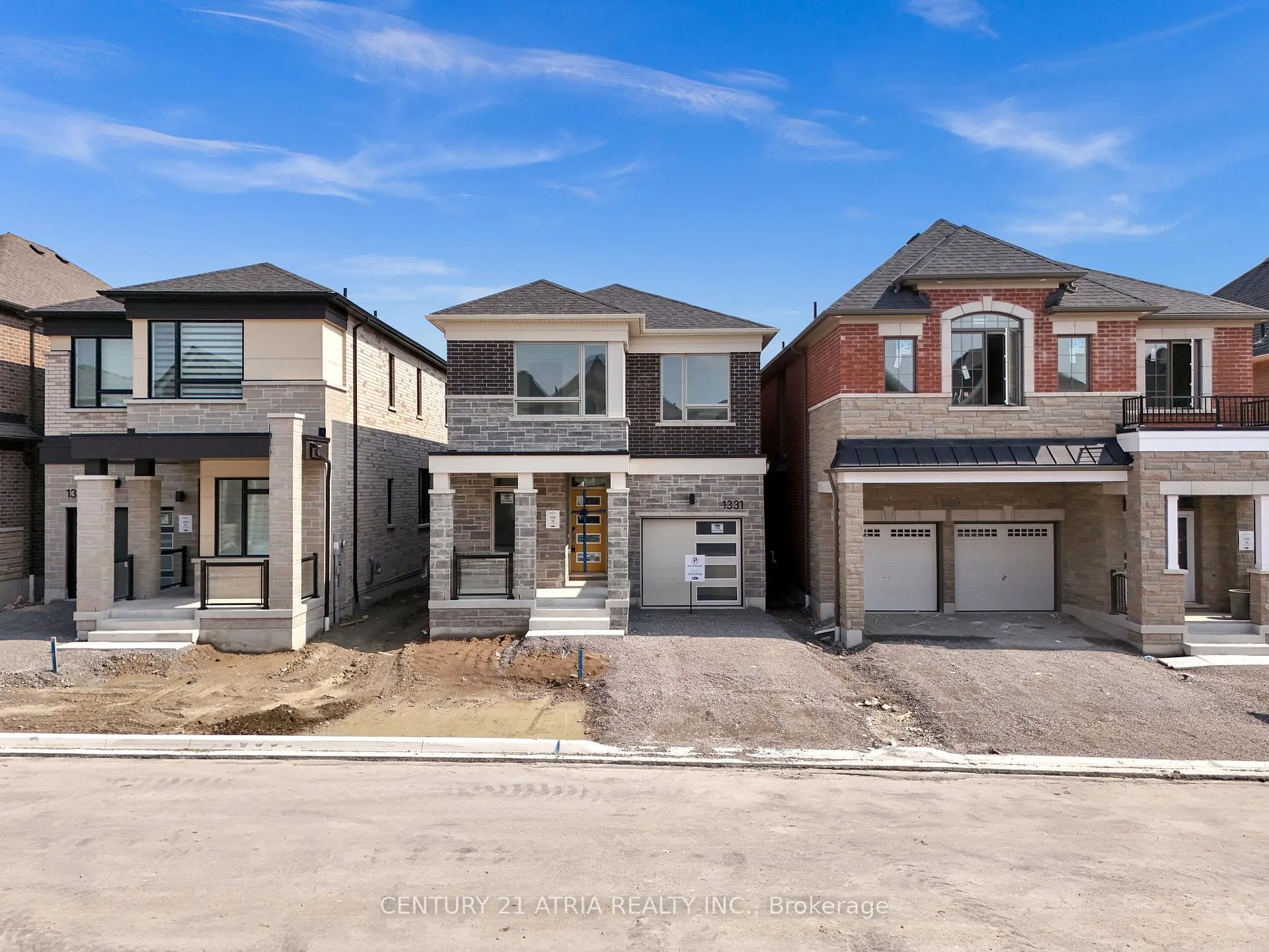 Photo 3 of 1331 Garthdale Street, Pickering, Rural Pickering — HOMEH
