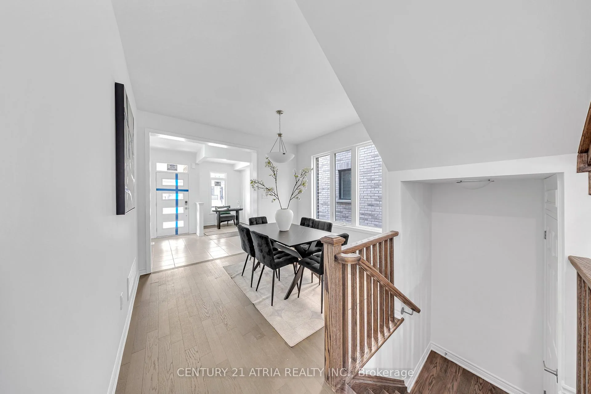 Photo 12 of 1331 Garthdale Street, Pickering, Rural Pickering — HOMEH