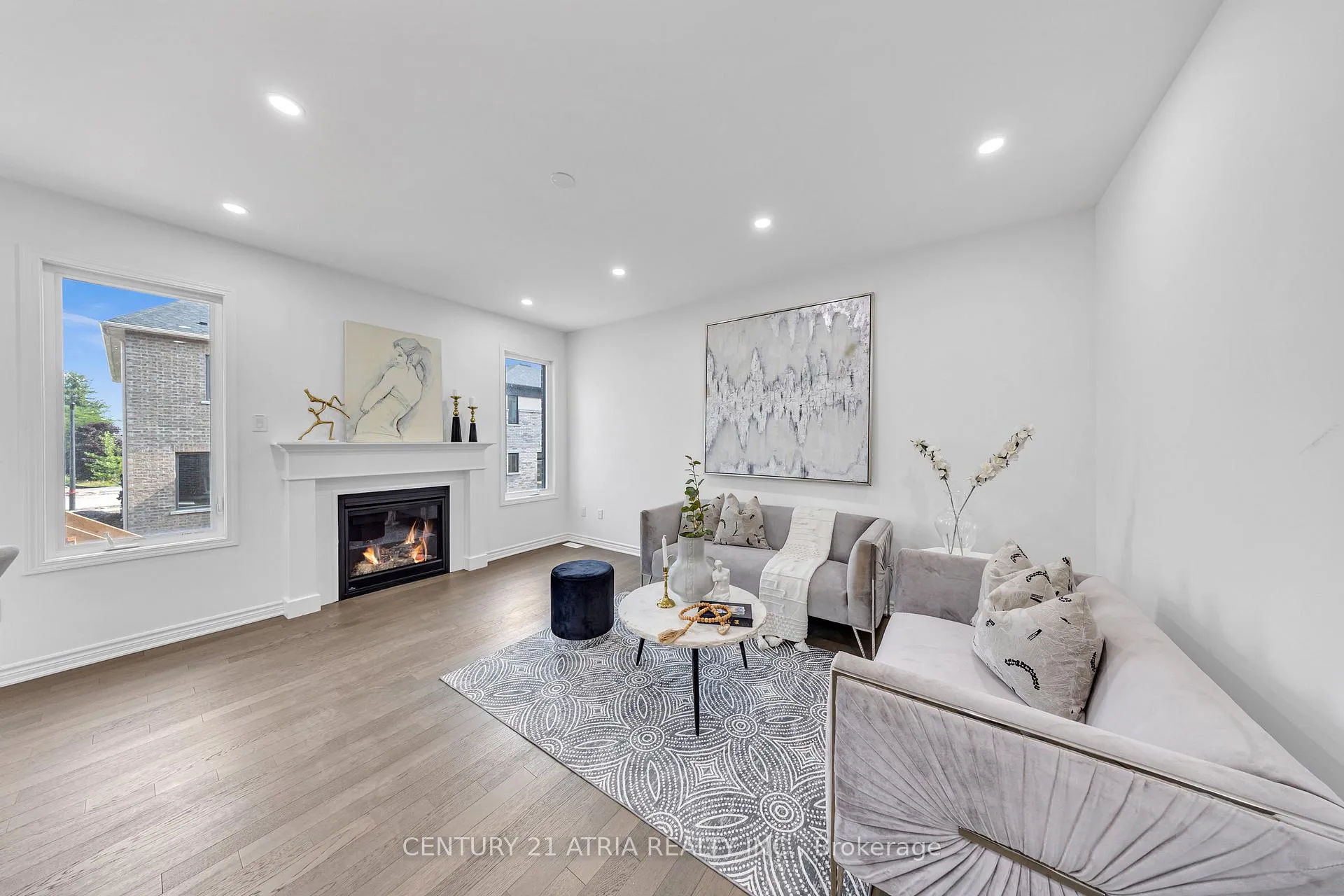 Photo 16 of 1331 Garthdale Street, Pickering, Rural Pickering — HOMEH