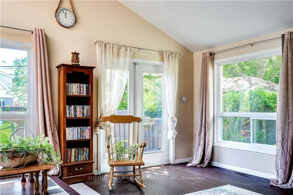 Photo 17 of 287 Graham Avenue S, Hamilton, Delta — HOMEH