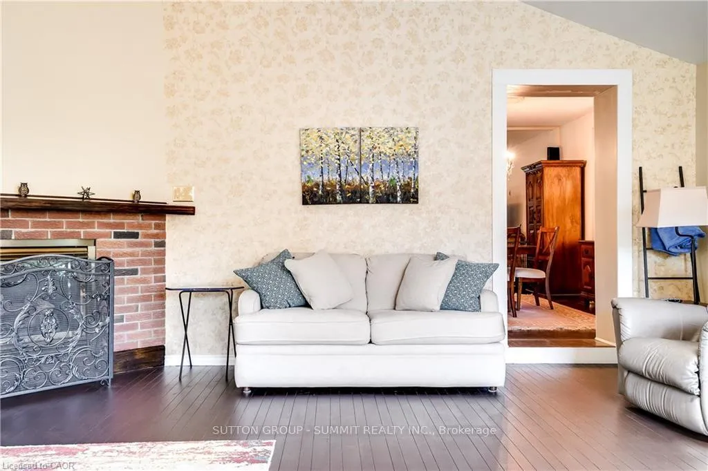 Photo 20 of 287 Graham Avenue S, Hamilton, Delta — HOMEH