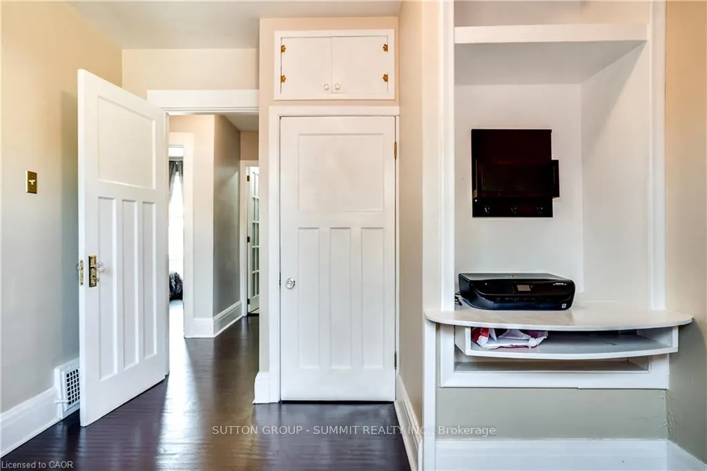 Photo 25 of 287 Graham Avenue S, Hamilton, Delta — HOMEH