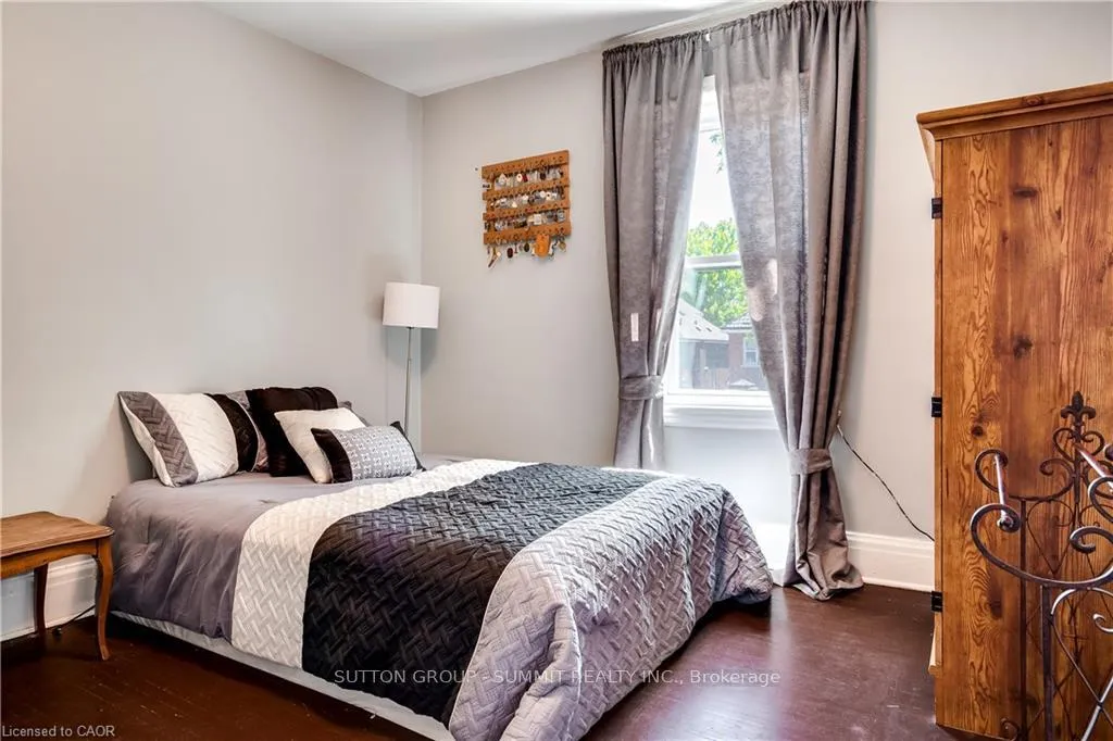 Photo 29 of 287 Graham Avenue S, Hamilton, Delta — HOMEH
