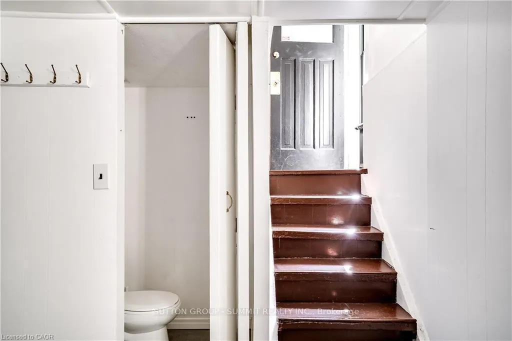 Photo 38 of 287 Graham Avenue S, Hamilton, Delta — HOMEH