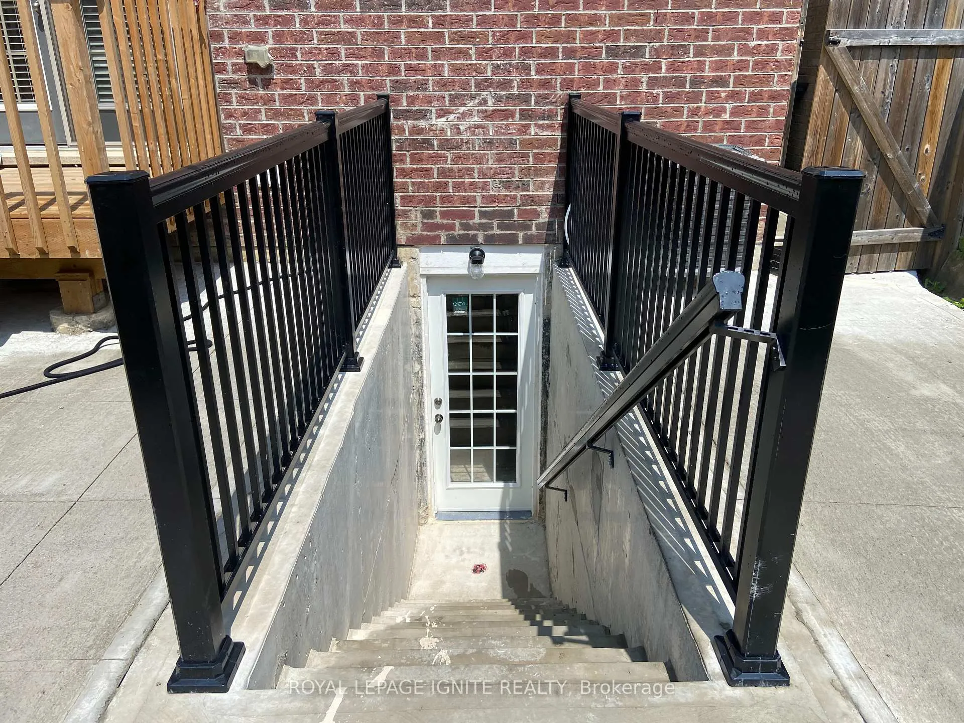 Photo 2 of Unit Basement, 89 Goodsway Trail, Brampton, Northwest Brampton — HOMEH