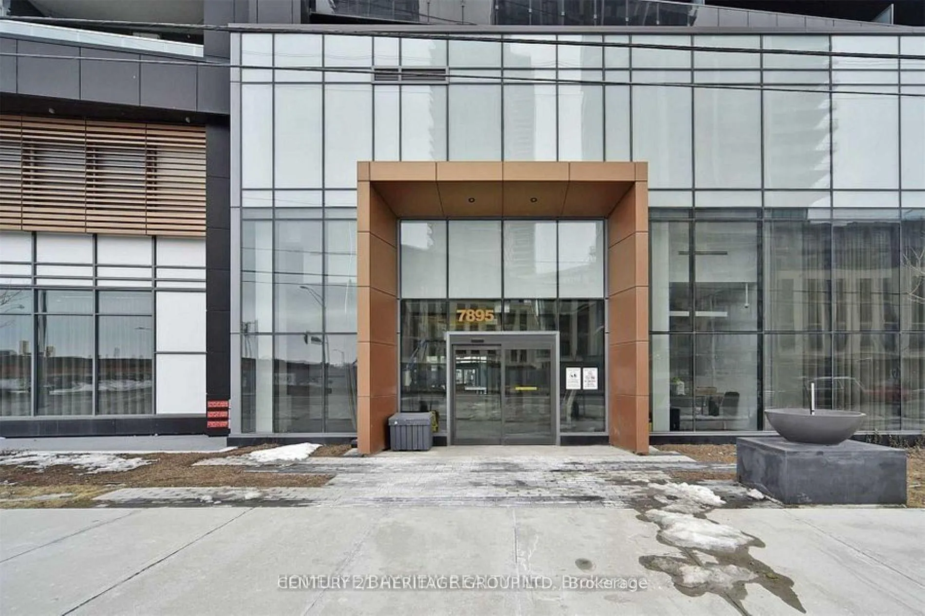 Photo 2 of 7895 Jane Street, Vaughan, Concord — HOMEH