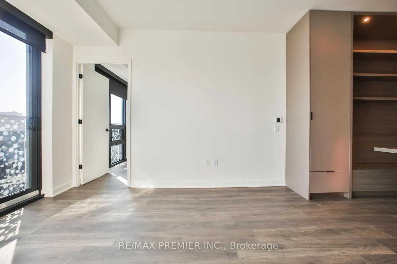 Photo 13 of Unit 4404, 55 Charles Street E, Toronto, Church-Yonge Corridor — HOMEH