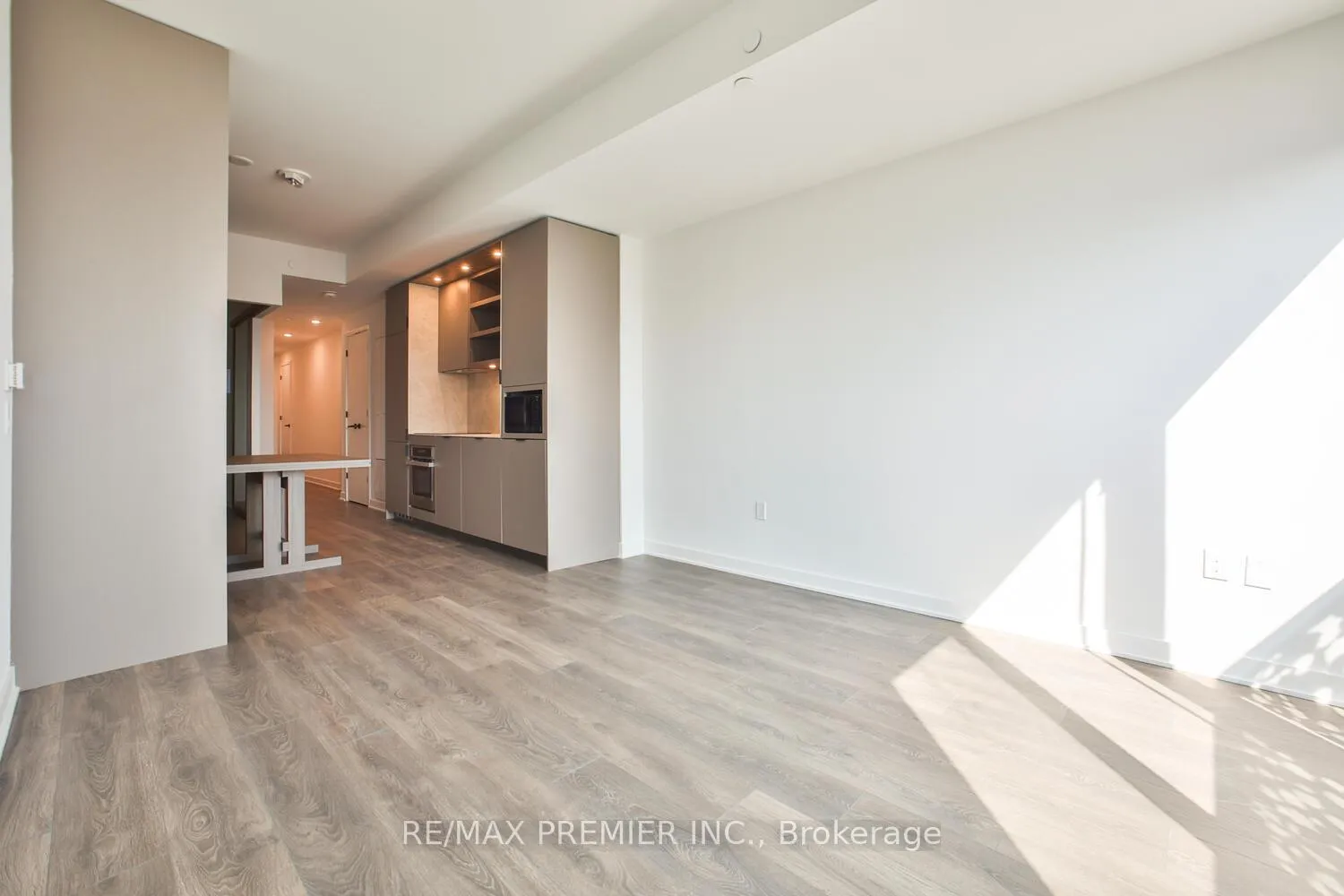 Photo 16 of Unit 4404, 55 Charles Street E, Toronto, Church-Yonge Corridor — HOMEH