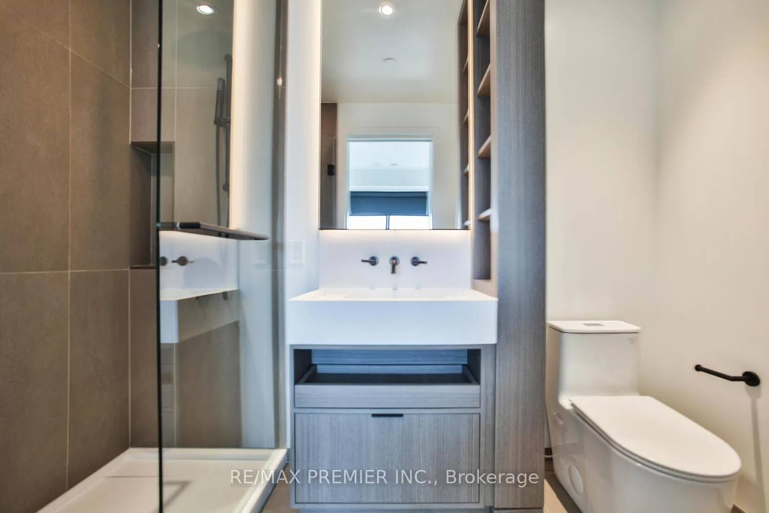 Photo 23 of Unit 4404, 55 Charles Street E, Toronto, Church-Yonge Corridor — HOMEH
