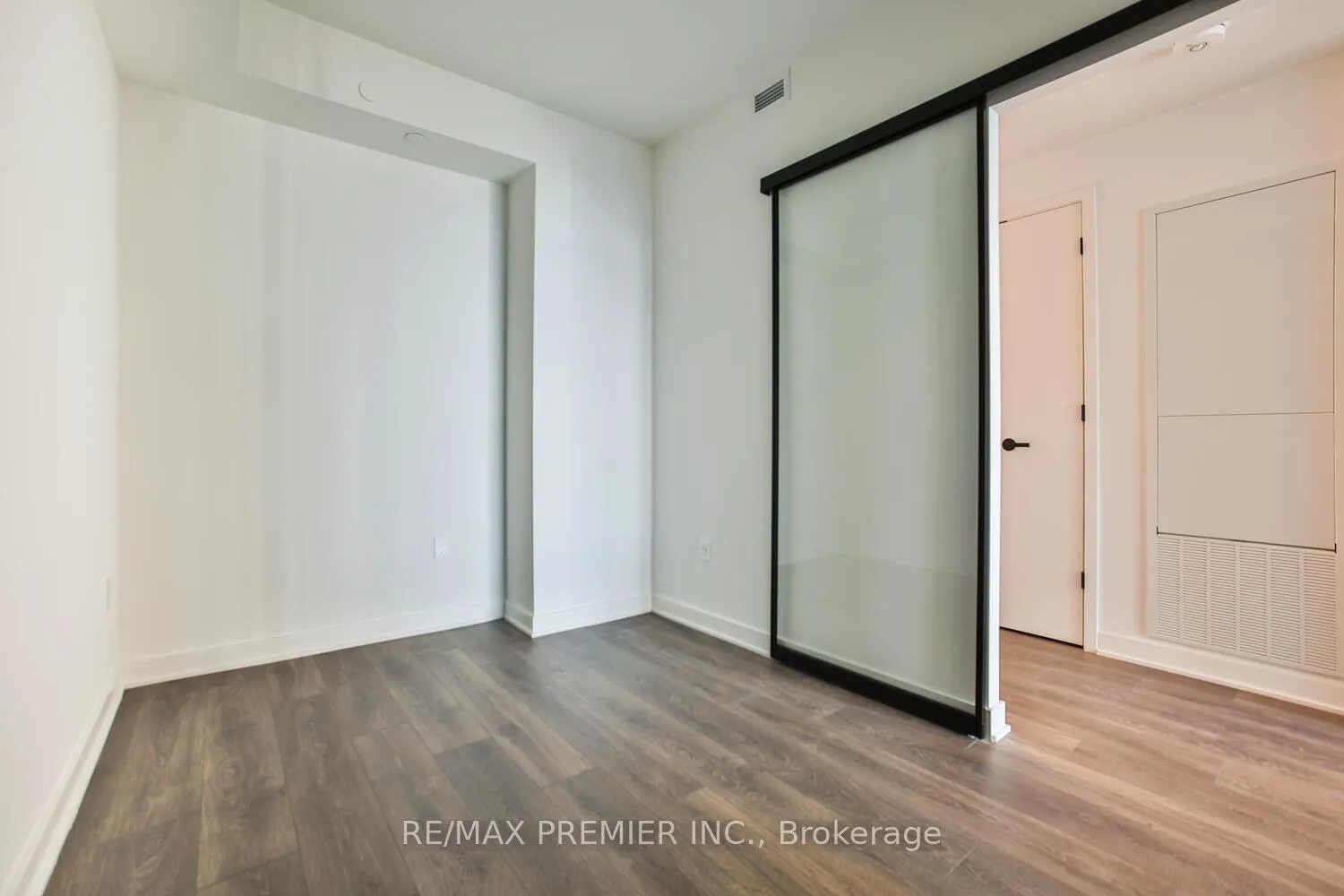 Photo 30 of Unit 4404, 55 Charles Street E, Toronto, Church-Yonge Corridor — HOMEH
