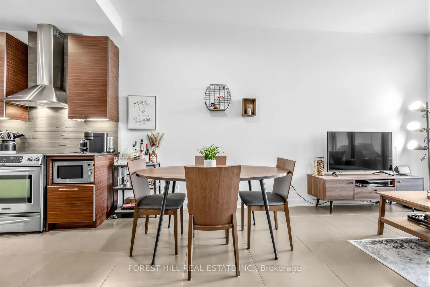 Photo 2 of Unit 628, 1 Market Street, Toronto, Waterfront Communities — HOMEH