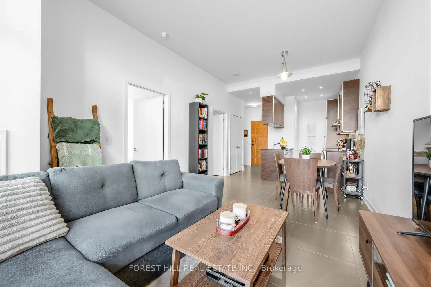 Photo 4 of Unit 628, 1 Market Street, Toronto, Waterfront Communities — HOMEH