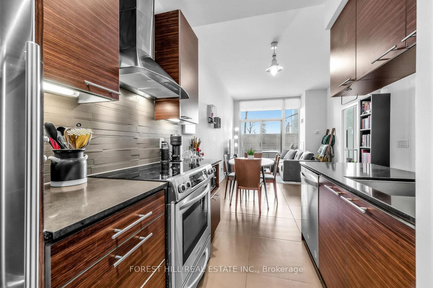 Photo 9 of Unit 628, 1 Market Street, Toronto, Waterfront Communities — HOMEH