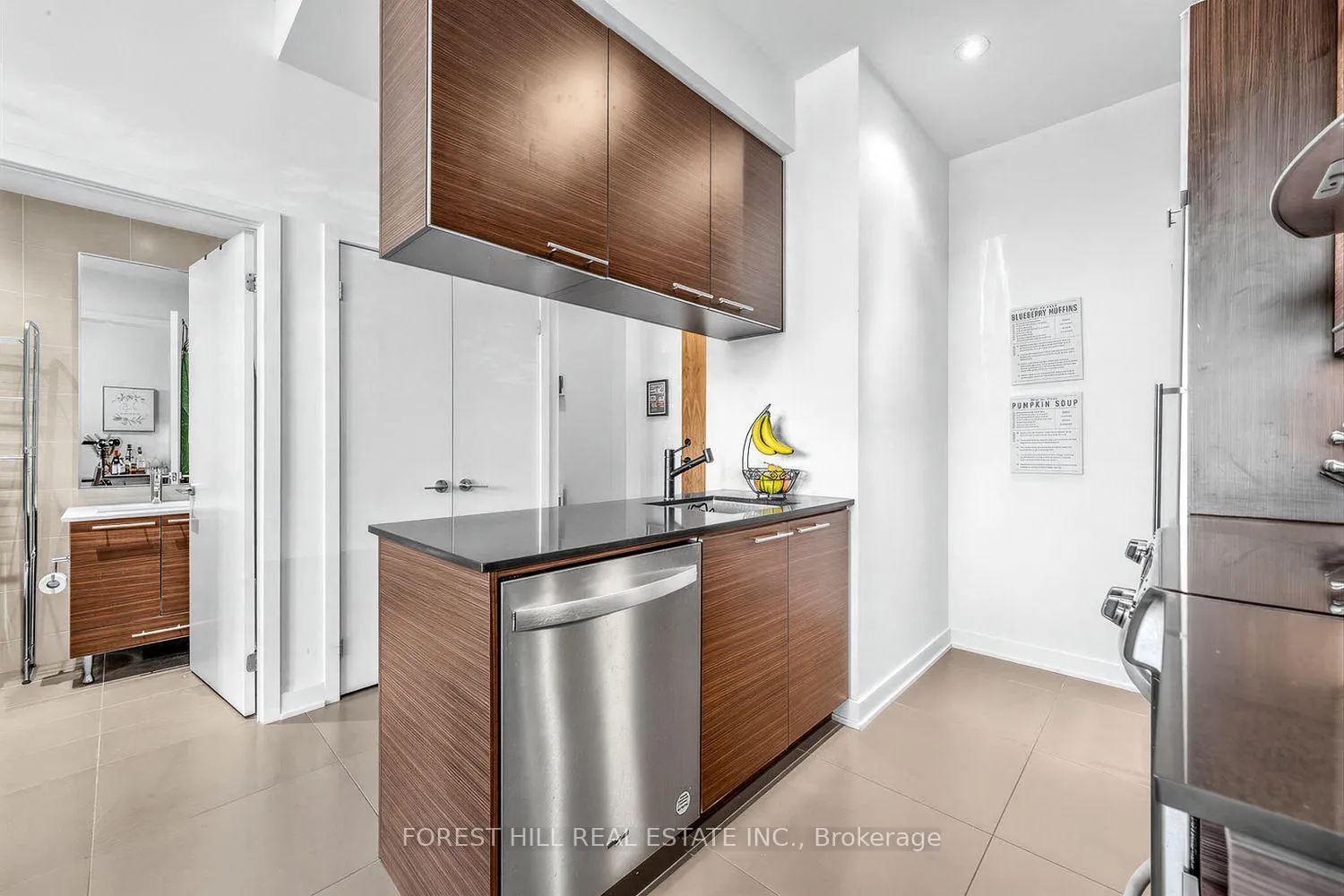 Photo 11 of Unit 628, 1 Market Street, Toronto, Waterfront Communities — HOMEH