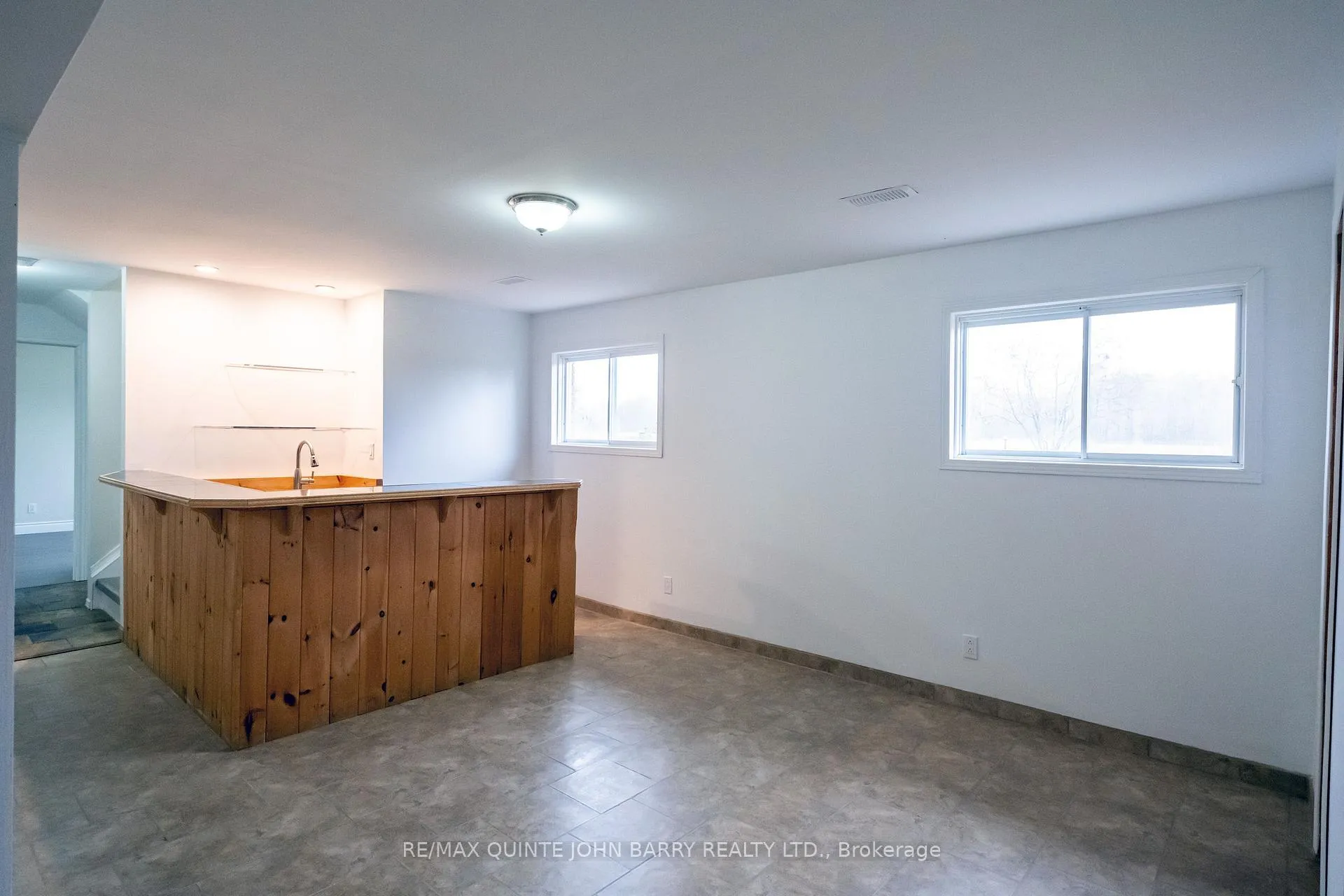 Photo 20 of 113 Barcovan Beach Road, Quinte West, Murray Ward — HOMEH