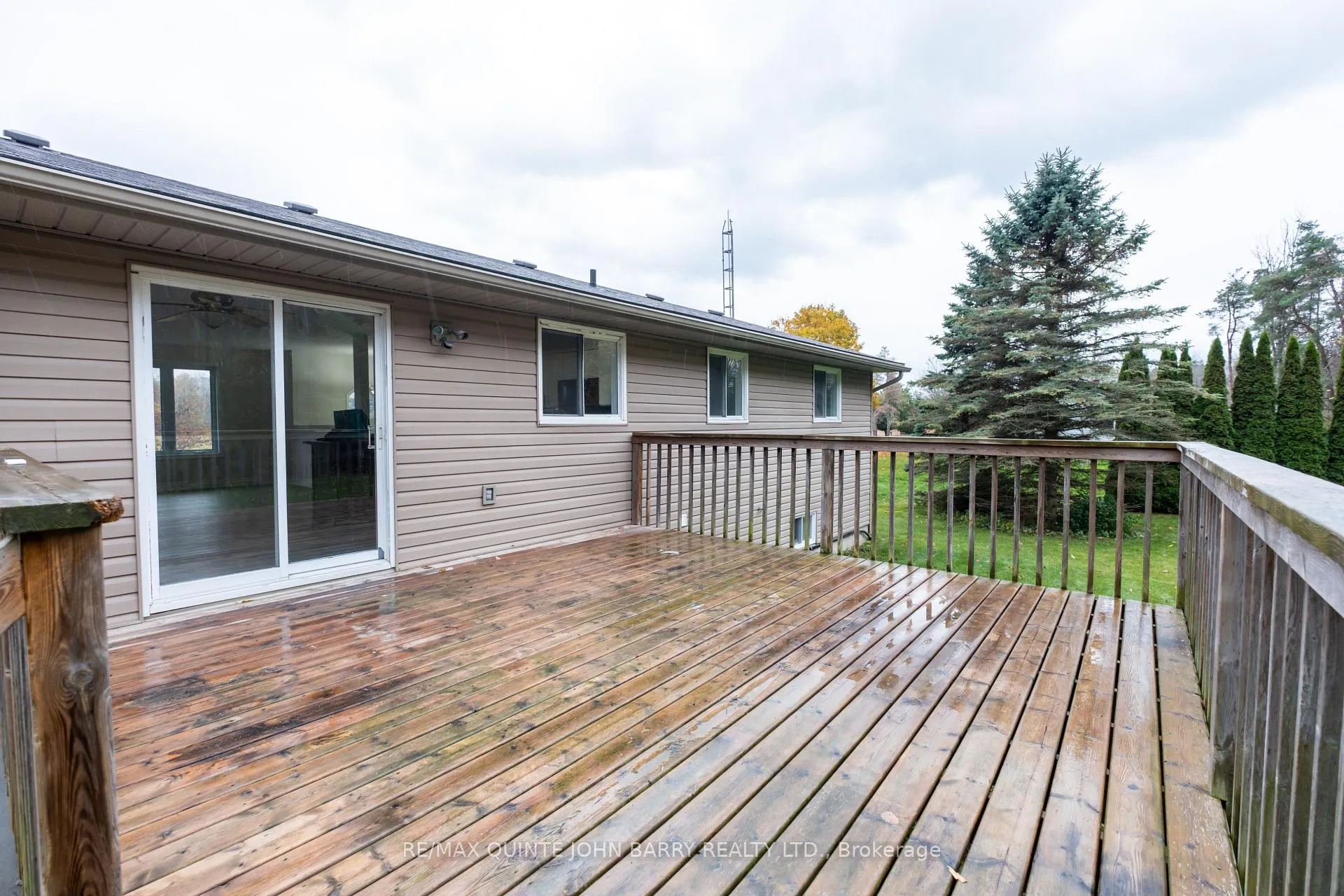 Photo 27 of 113 Barcovan Beach Road, Quinte West, Murray Ward — HOMEH