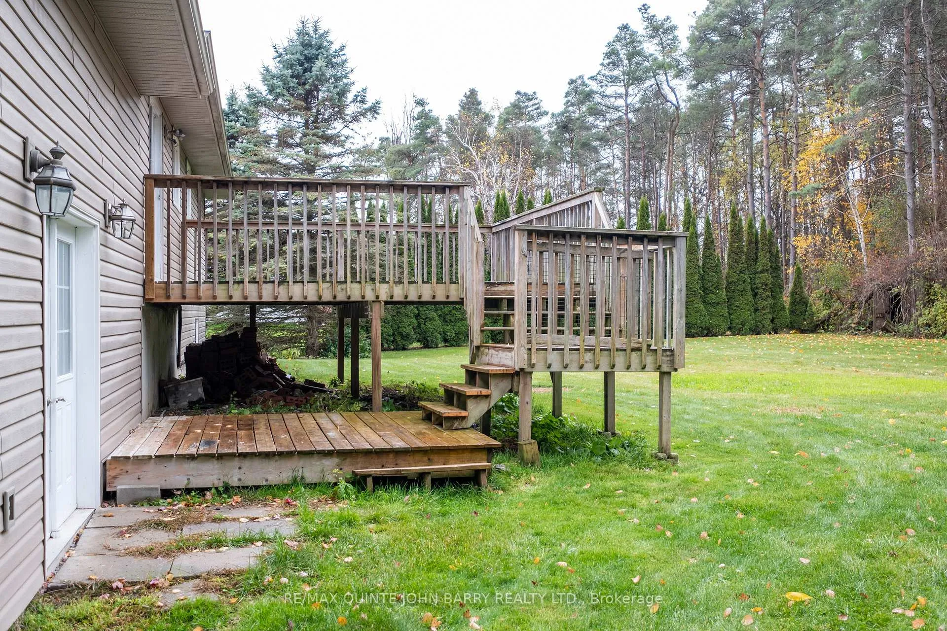 Photo 28 of 113 Barcovan Beach Road, Quinte West, Murray Ward — HOMEH