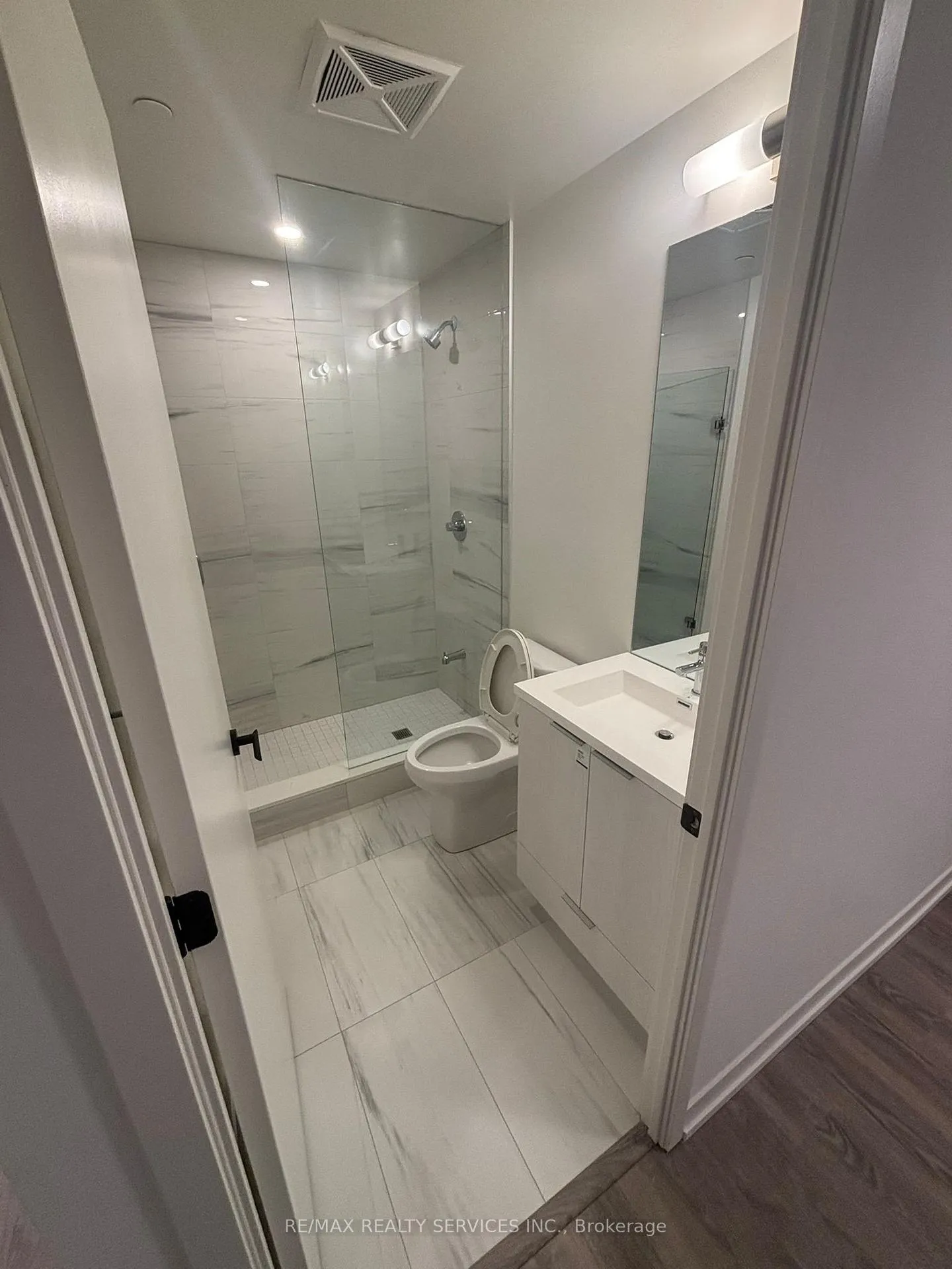 Photo 6 of Unit 2807, 8 Interchange Way, Vaughan, Vaughan Corporate Centre — HOMEH