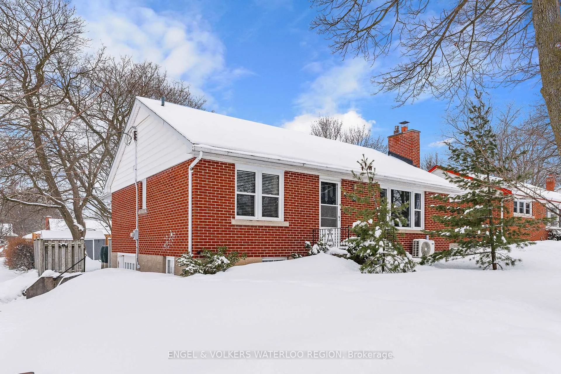 Photo 1 of 33 Elmwood Avenue, Kitchener — HOMEH