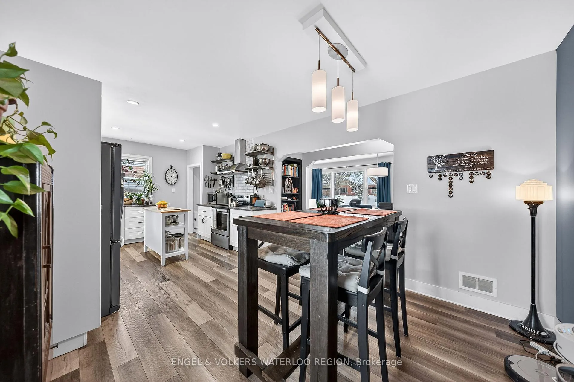 Photo 13 of 33 Elmwood Avenue, Kitchener — HOMEH