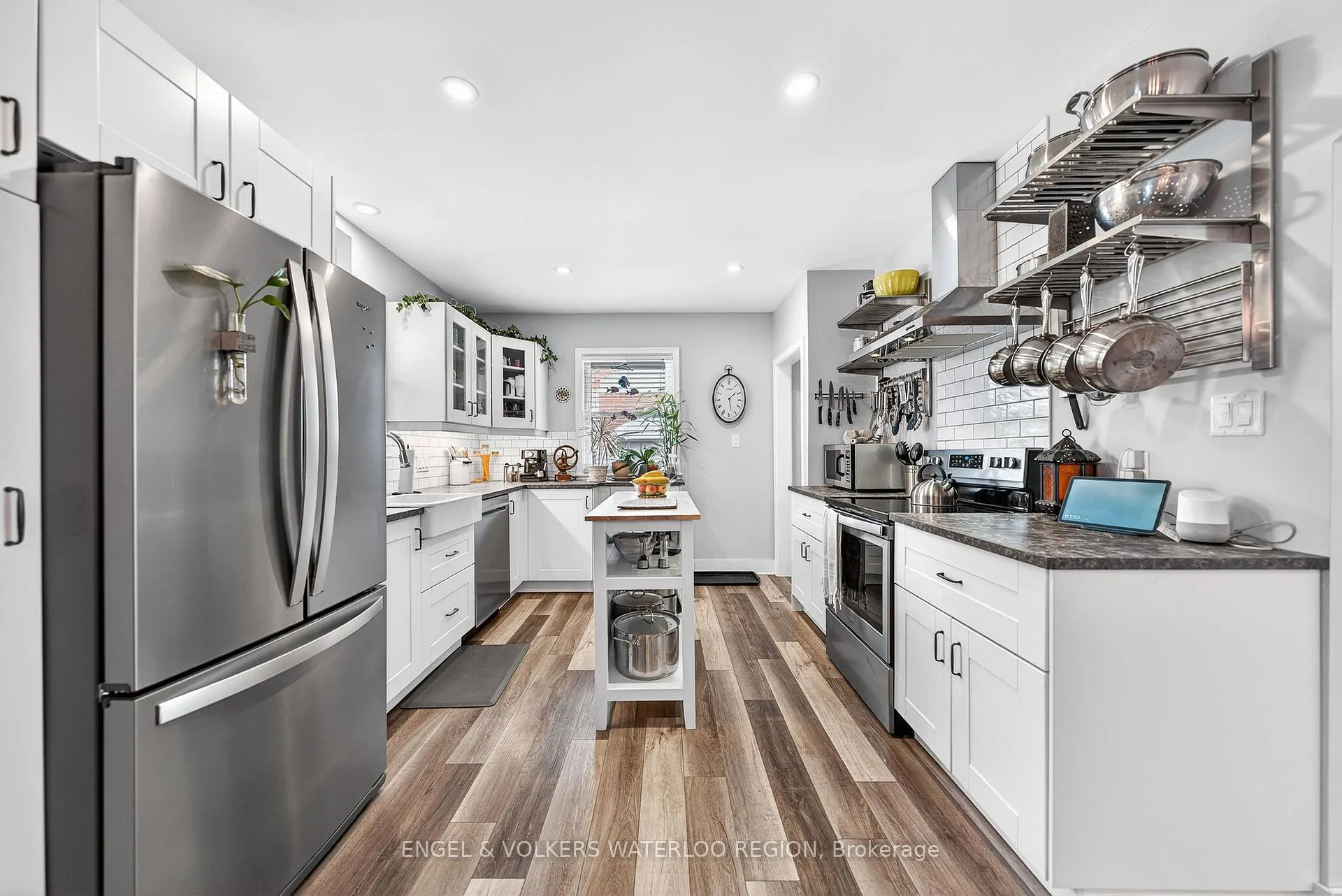 Photo 16 of 33 Elmwood Avenue, Kitchener — HOMEH