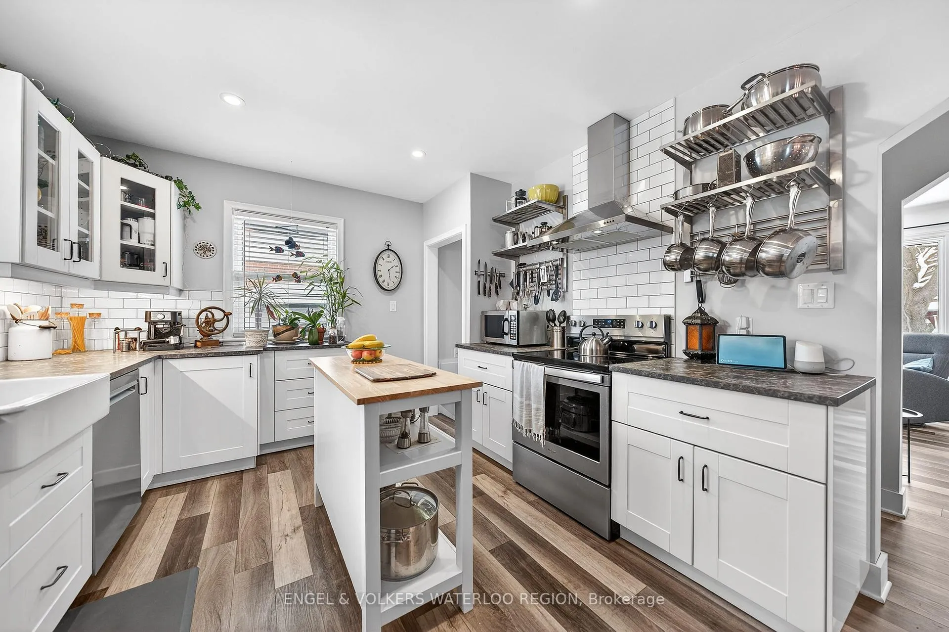 Photo 17 of 33 Elmwood Avenue, Kitchener — HOMEH