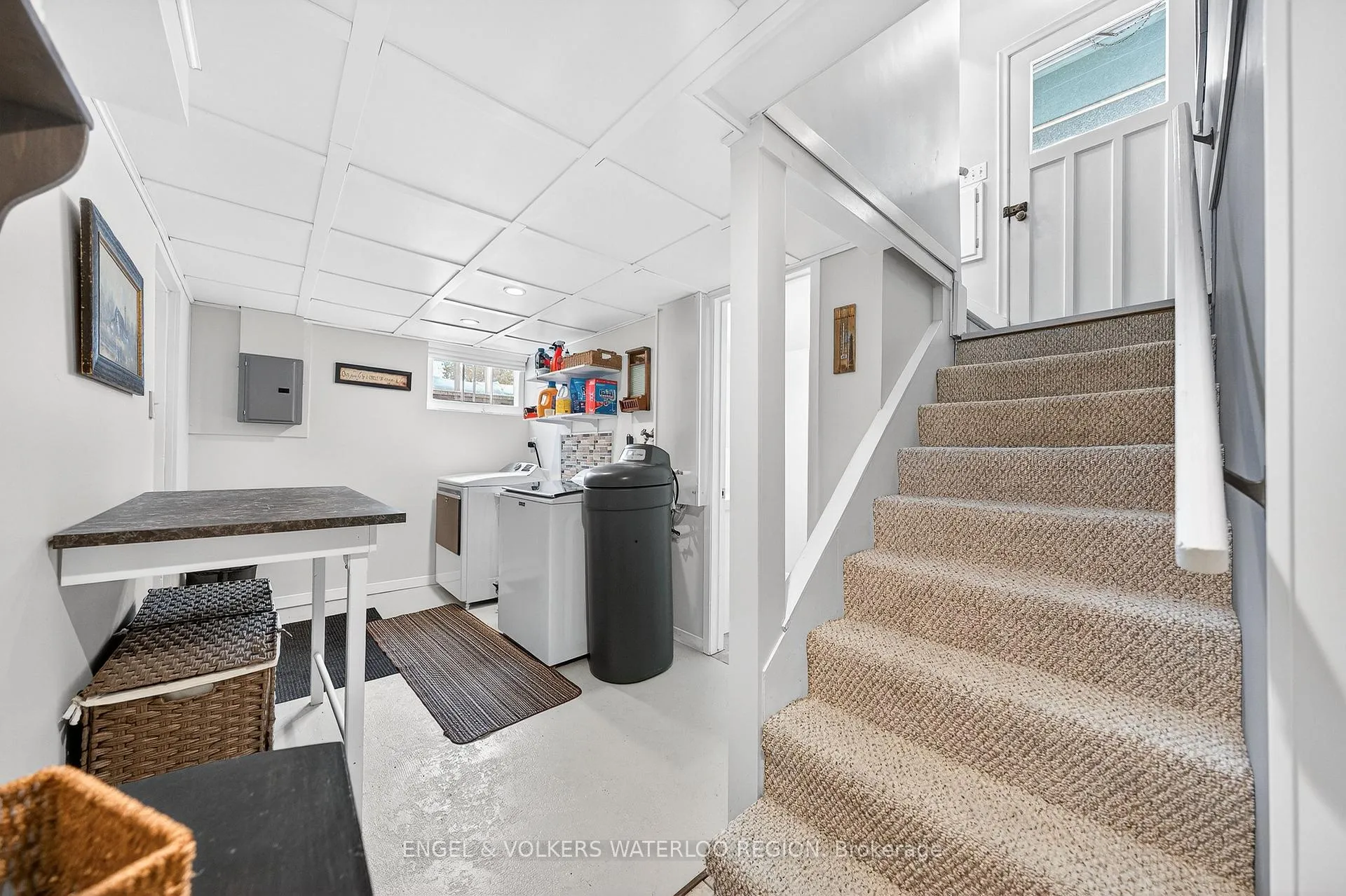 Photo 32 of 33 Elmwood Avenue, Kitchener — HOMEH