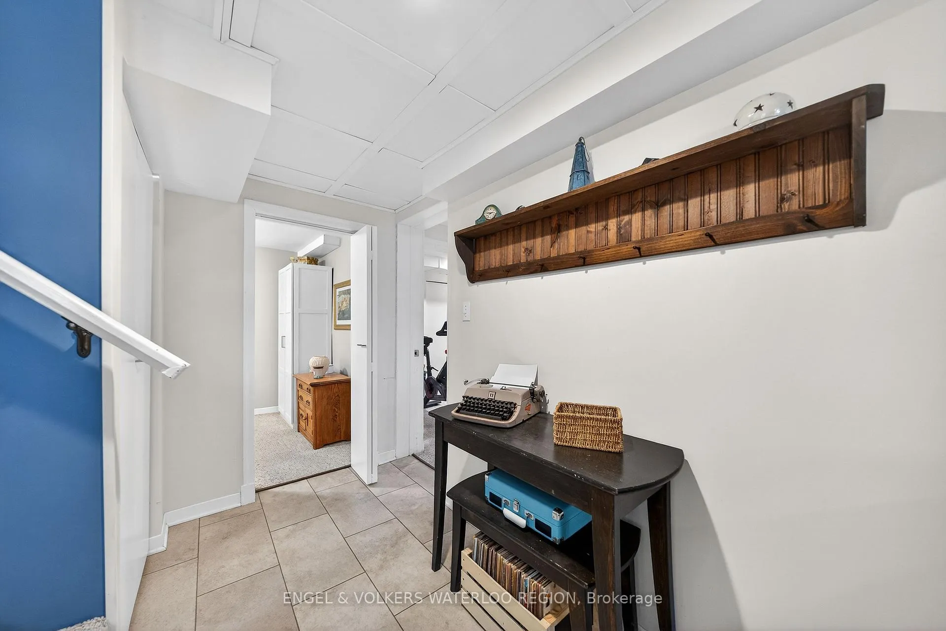 Photo 34 of 33 Elmwood Avenue, Kitchener — HOMEH