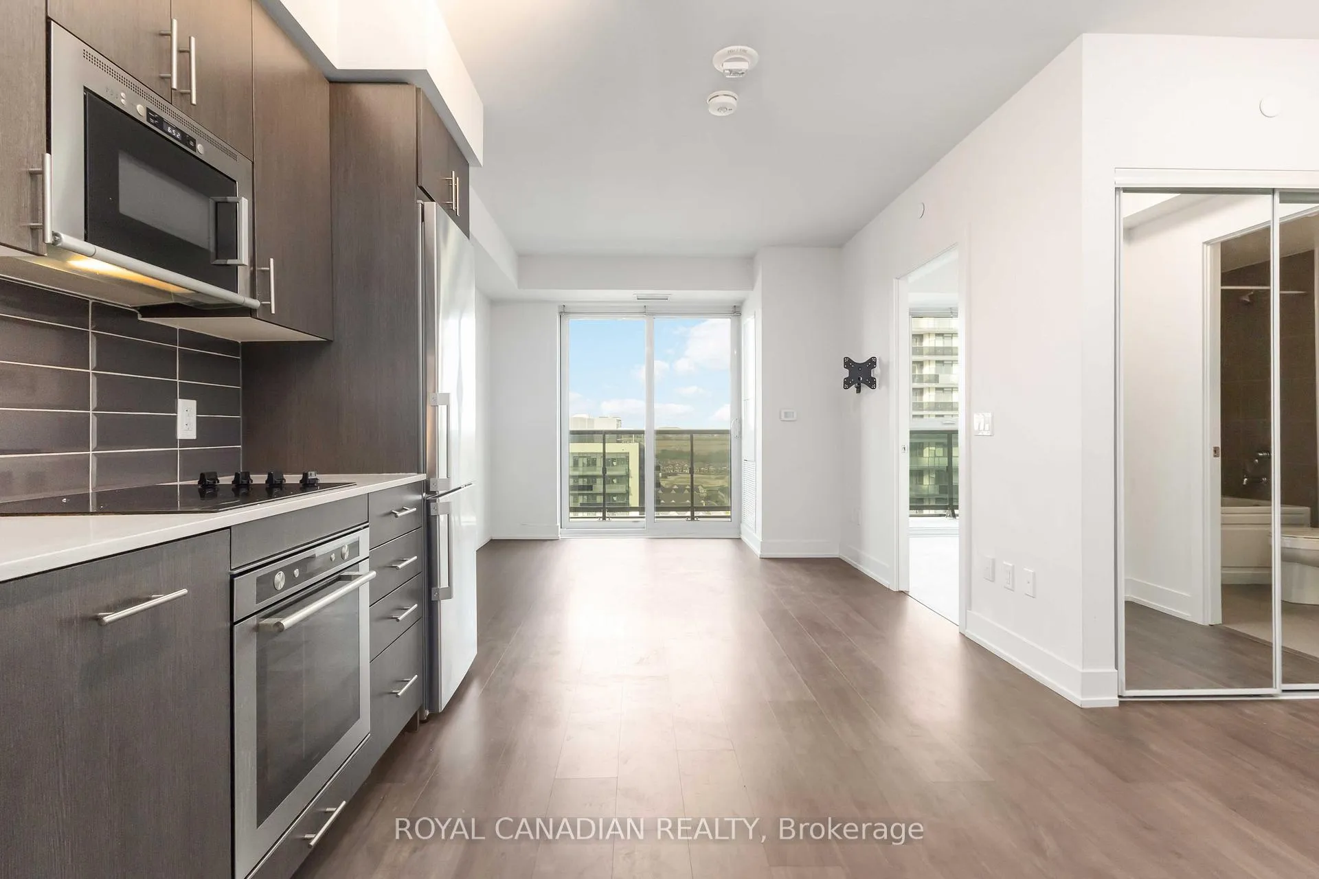 Photo 9 of Unit 2211, 2550 Simcoe Street N, Oshawa, Windfields — HOMEH