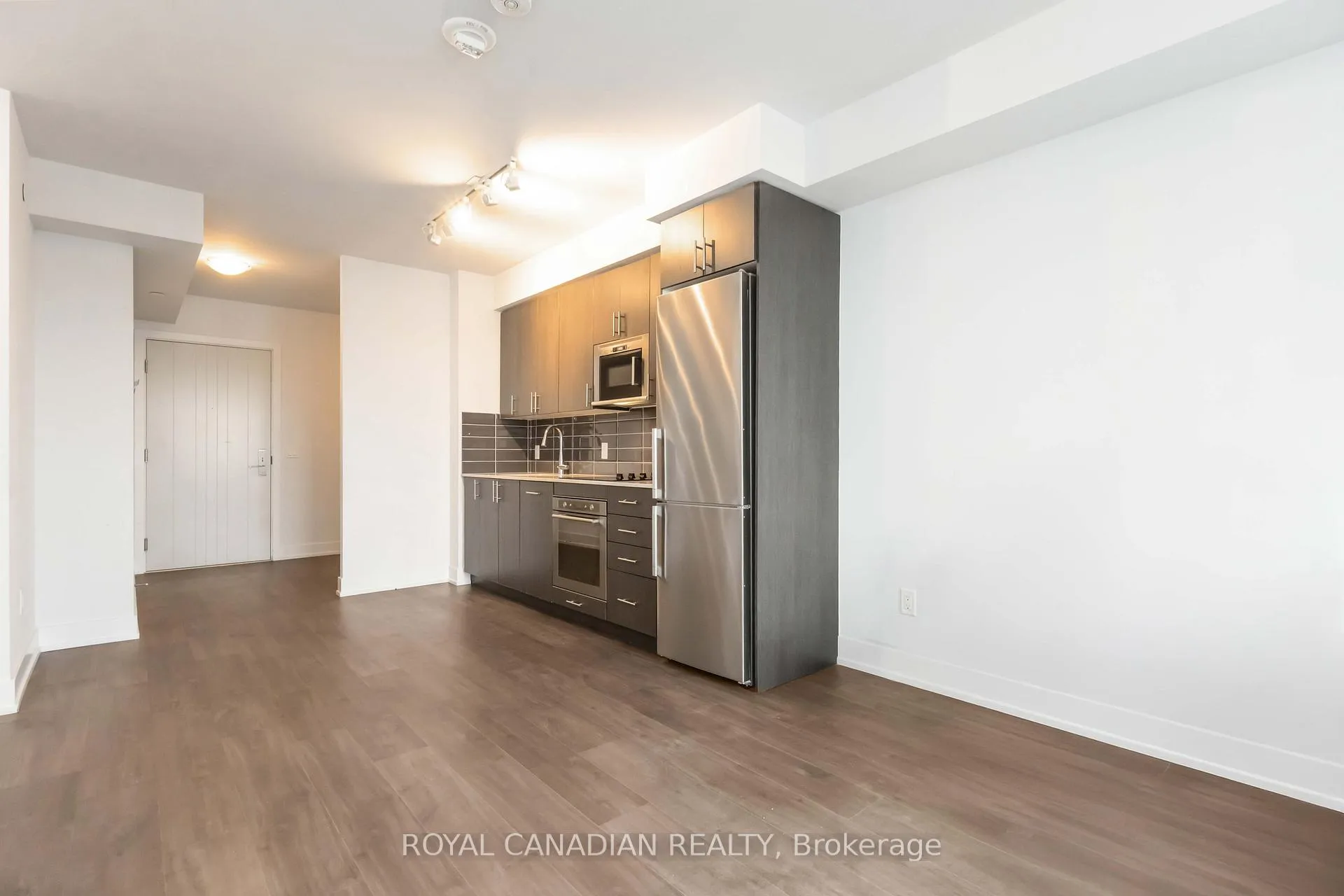 Photo 11 of Unit 2211, 2550 Simcoe Street N, Oshawa, Windfields — HOMEH