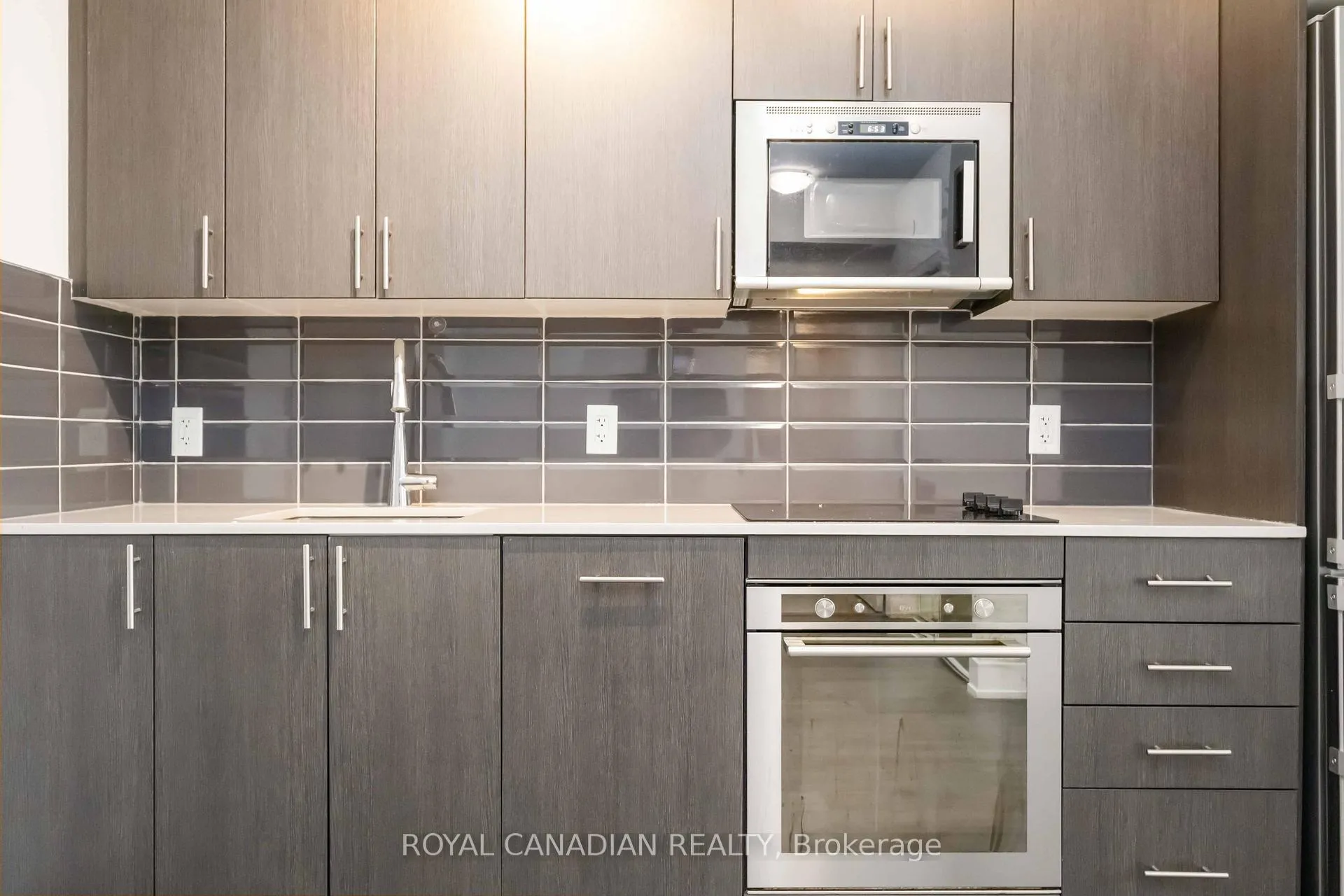 Photo 16 of Unit 2211, 2550 Simcoe Street N, Oshawa, Windfields — HOMEH