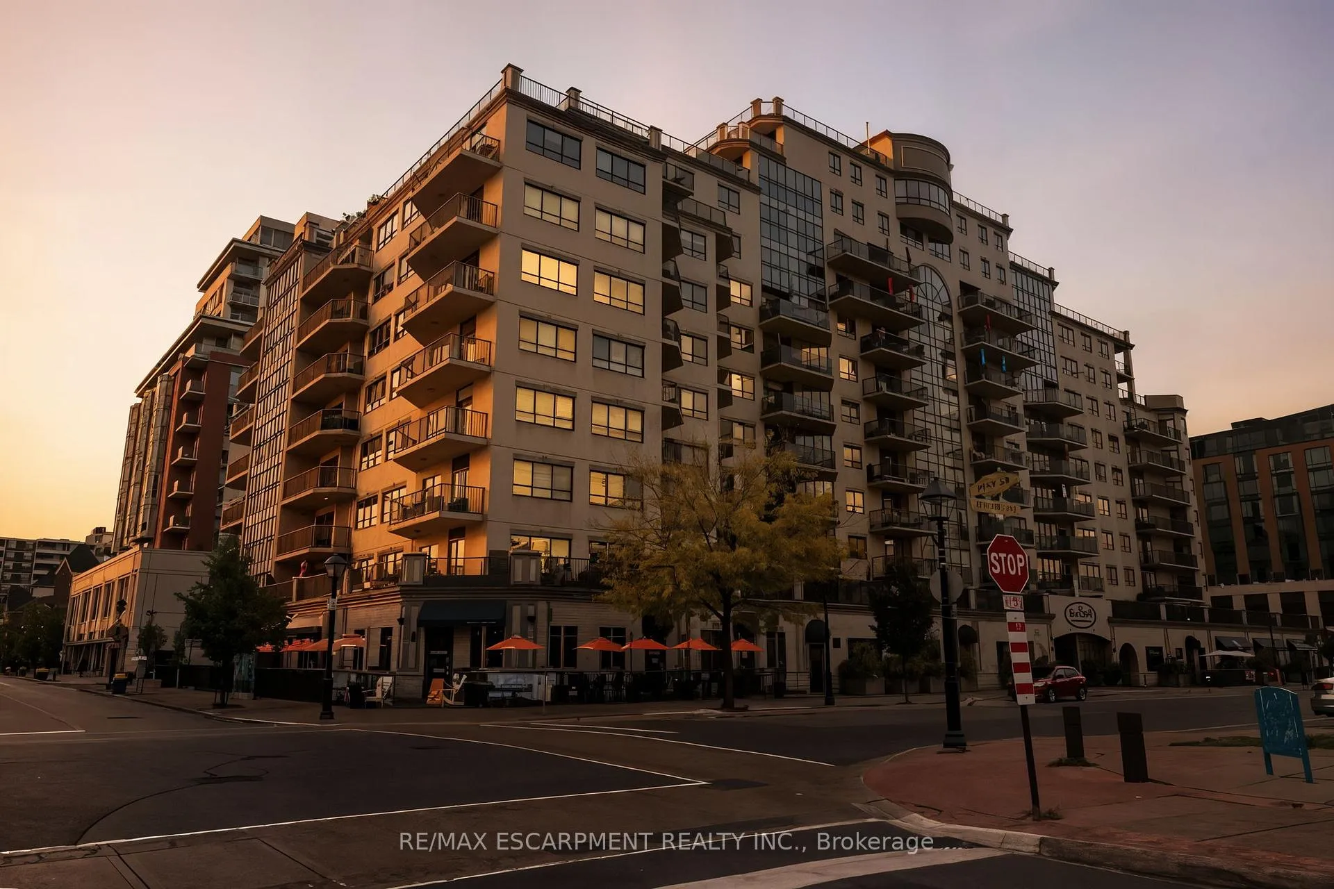 Front of Unit 512, 399 Elizabeth Street