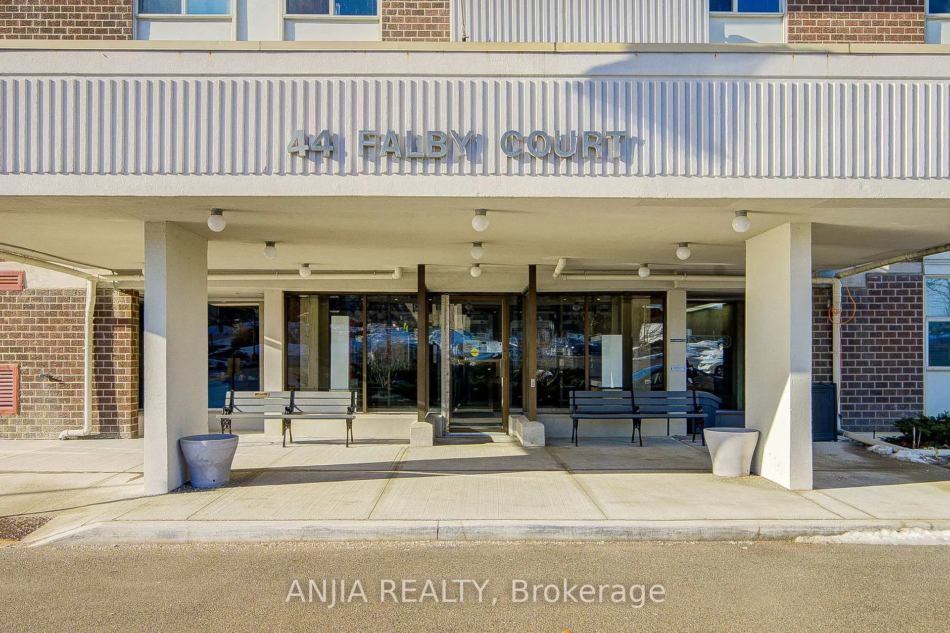 Photo 4 of Unit 1011, 44 Falby Court, Ajax, South East — HOMEH