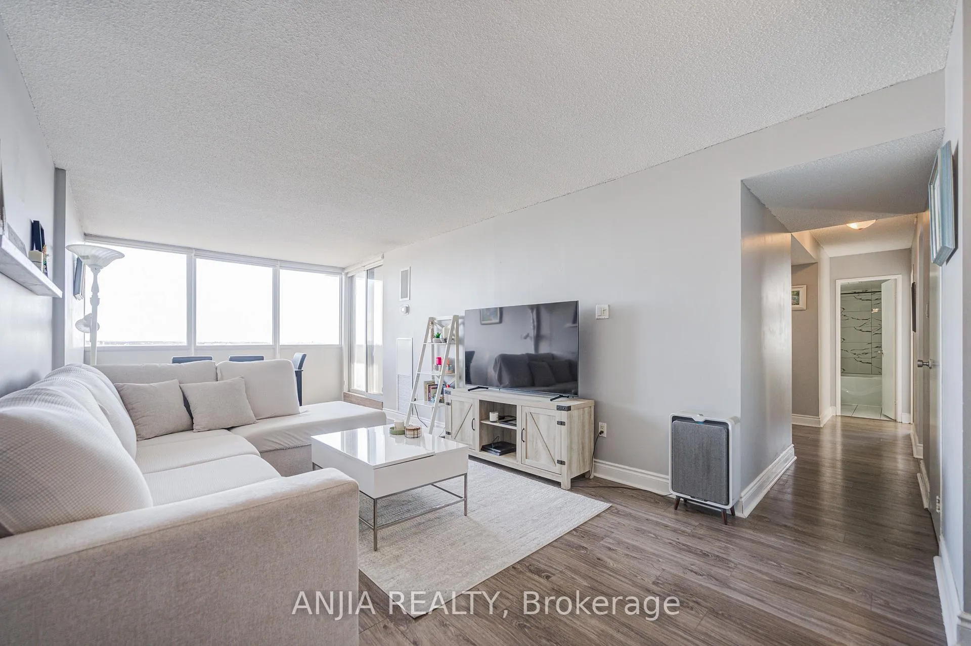Photo 9 of Unit 1011, 44 Falby Court, Ajax, South East — HOMEH