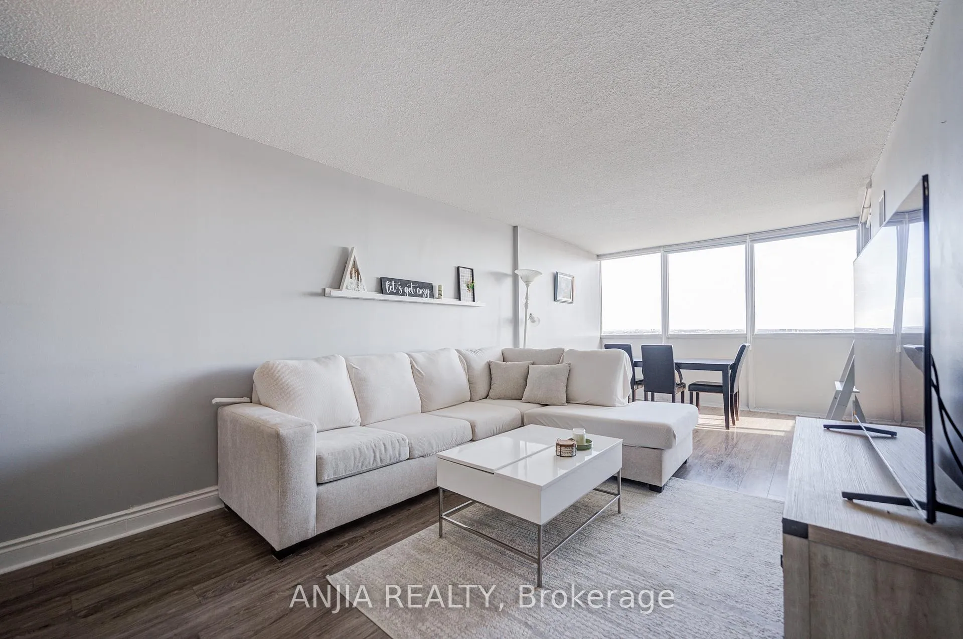 Photo 10 of Unit 1011, 44 Falby Court, Ajax, South East — HOMEH