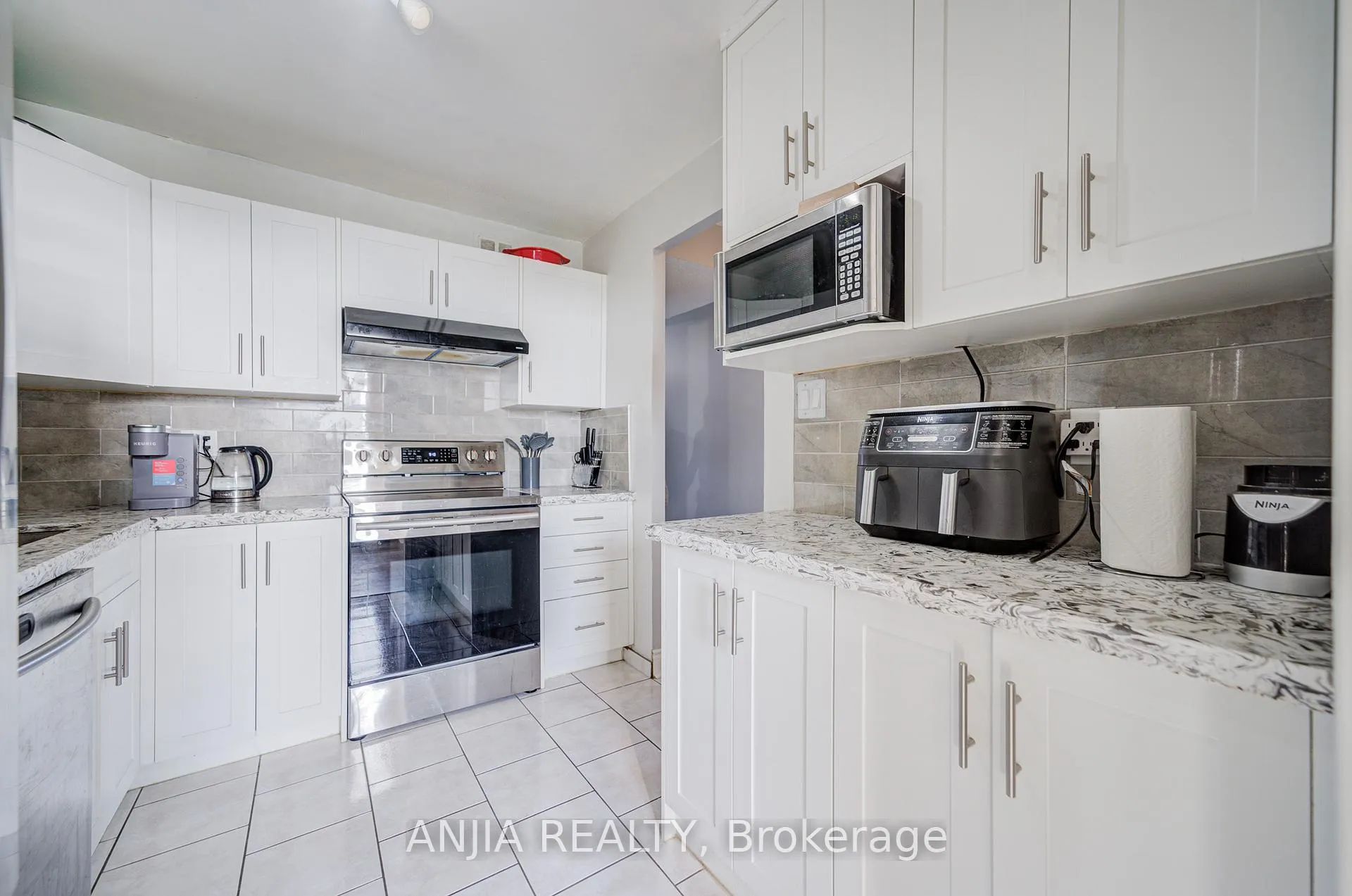 Photo 20 of Unit 1011, 44 Falby Court, Ajax, South East — HOMEH