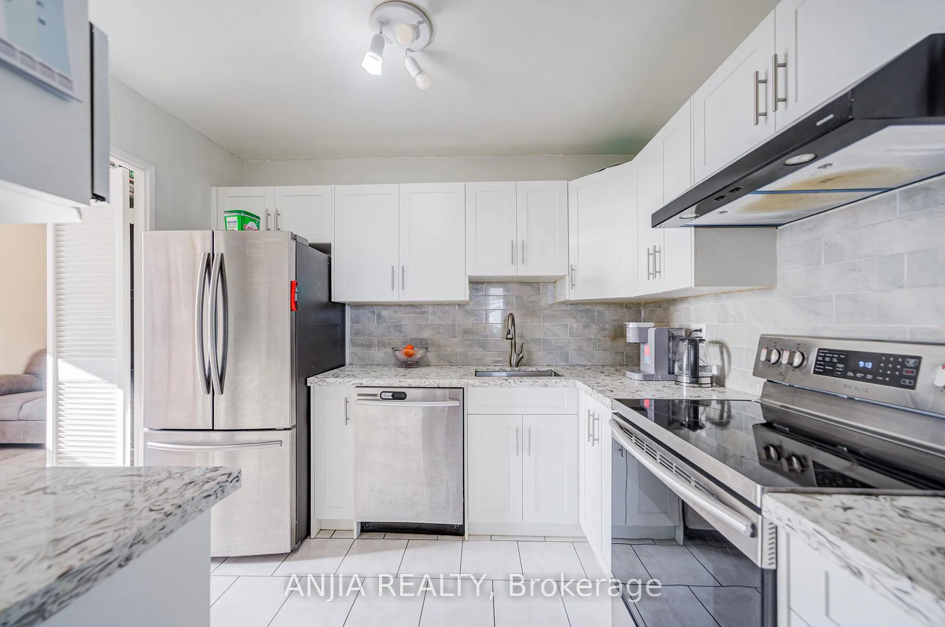 Photo 22 of Unit 1011, 44 Falby Court, Ajax, South East — HOMEH