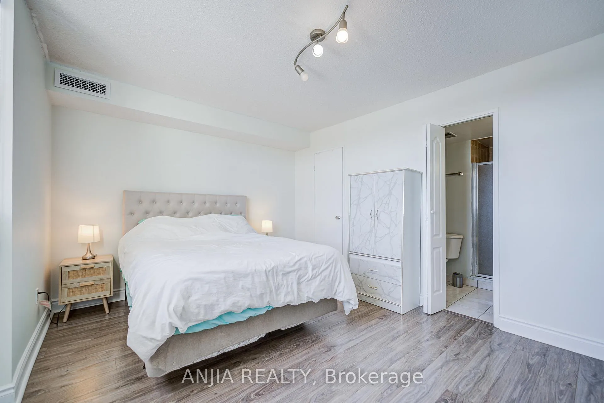 Photo 27 of Unit 1011, 44 Falby Court, Ajax, South East — HOMEH