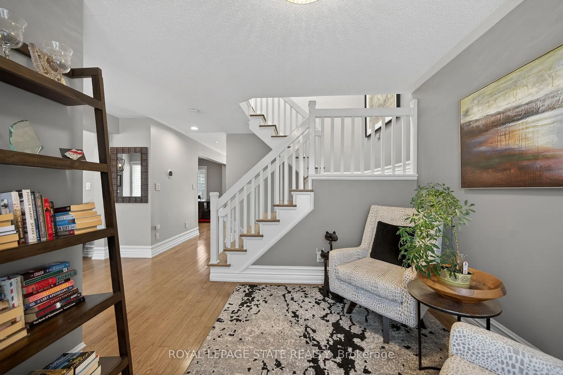 Photo 4 of Unit 12, 334 Wilson Street W, Hamilton, Ancaster — HOMEH