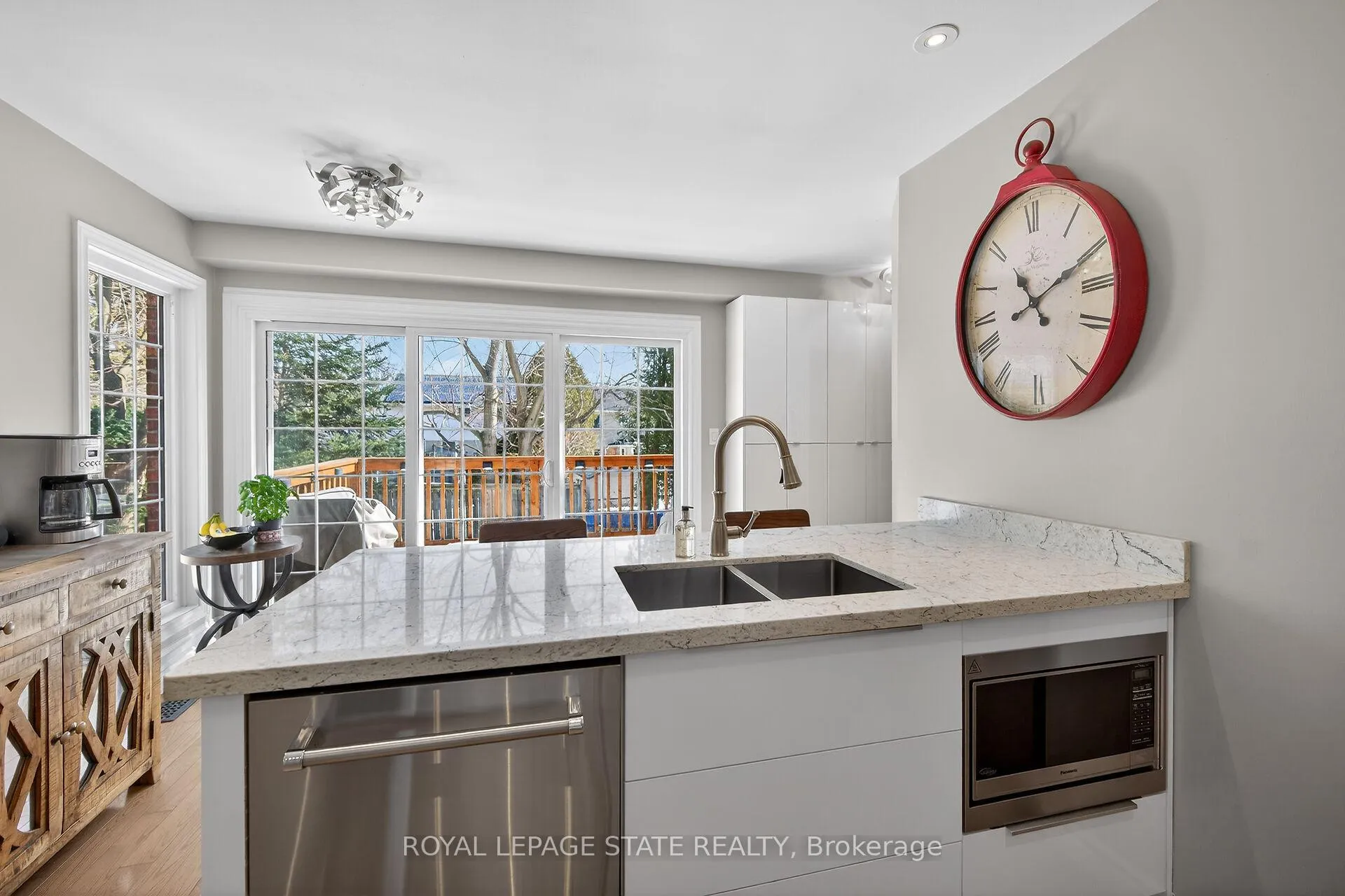 Photo 11 of Unit 12, 334 Wilson Street W, Hamilton, Ancaster — HOMEH