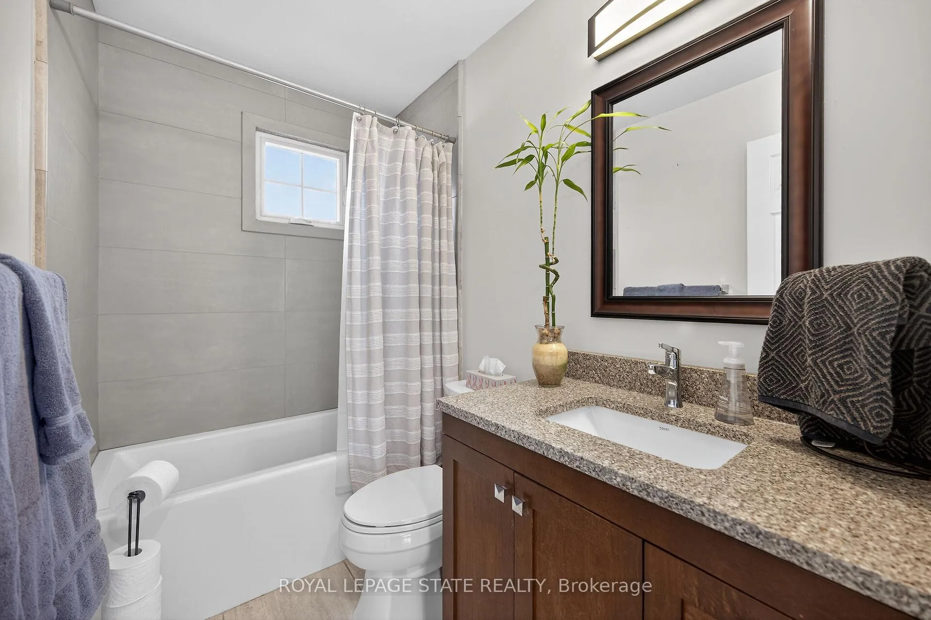 Photo 29 of Unit 12, 334 Wilson Street W, Hamilton, Ancaster — HOMEH