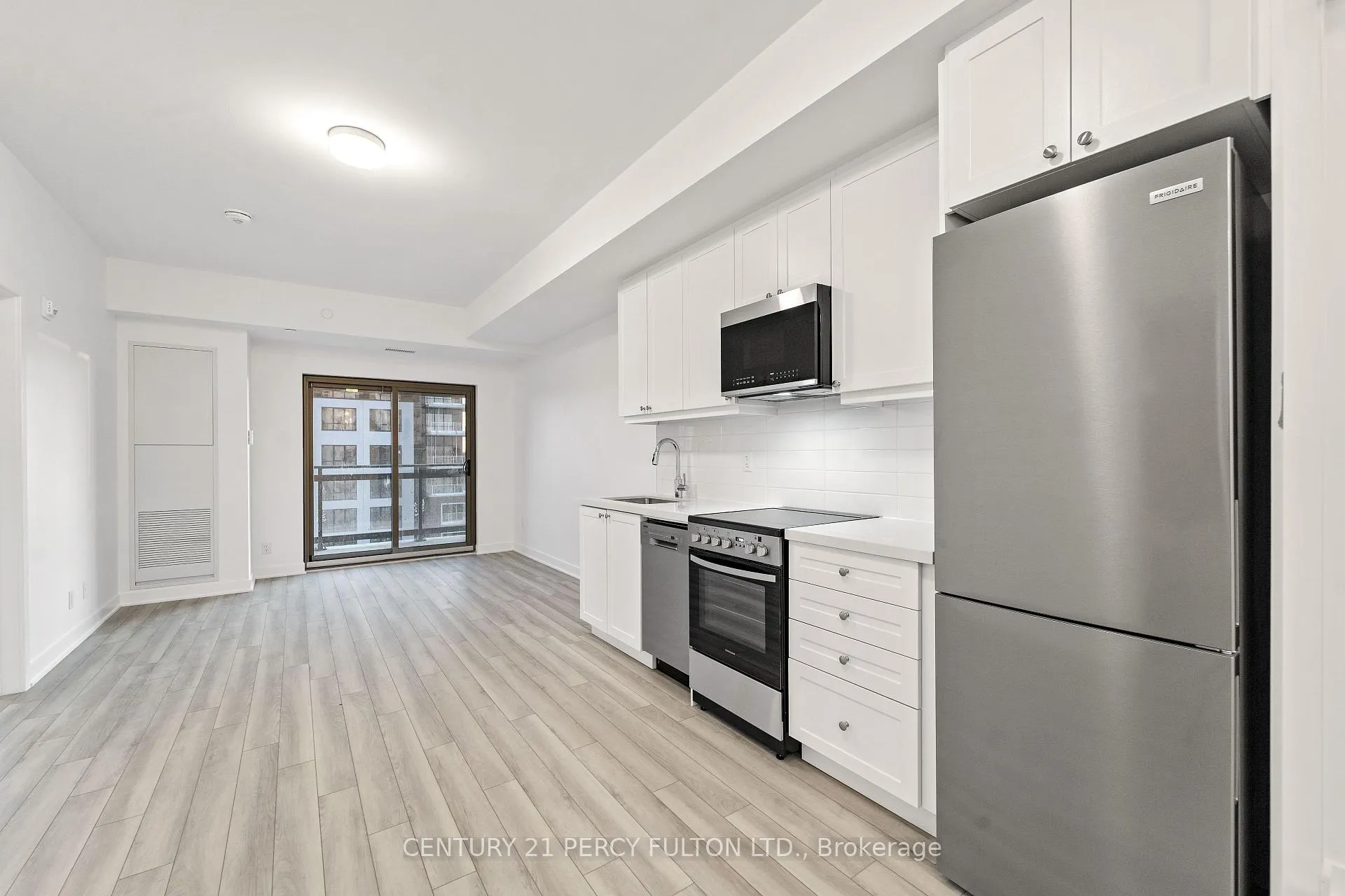 Photo 10 of Unit 611, 55 Clarington Boulevard, Clarington, Bowmanville — HOMEH