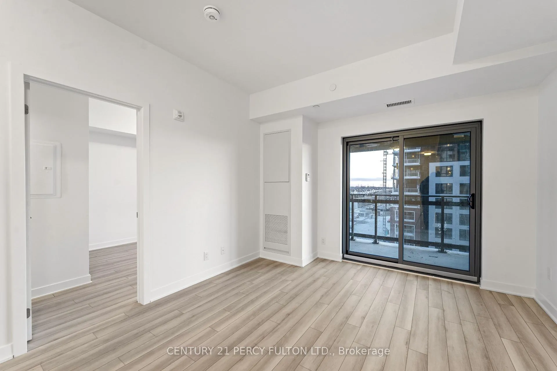 Photo 13 of Unit 611, 55 Clarington Boulevard, Clarington, Bowmanville — HOMEH