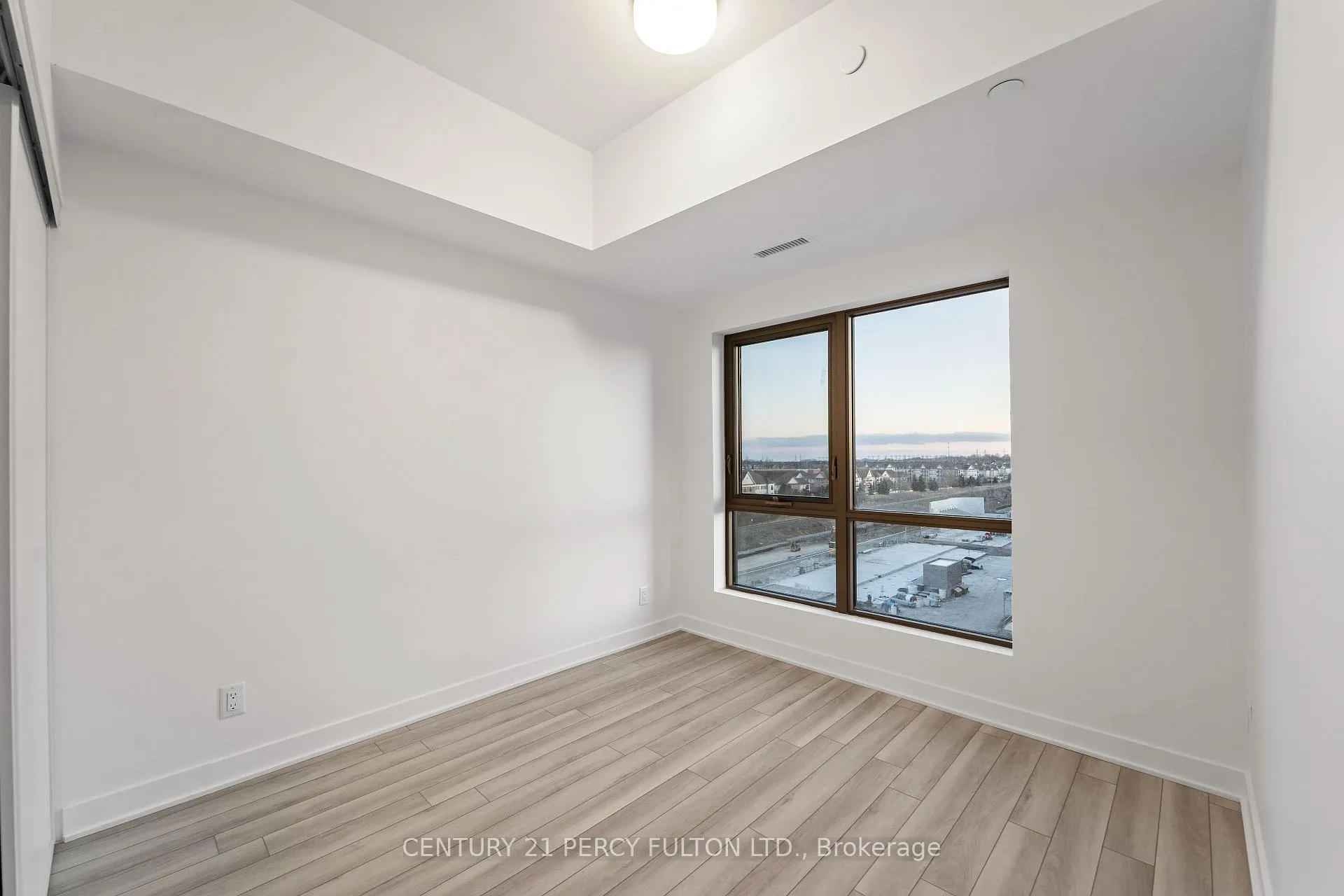 Photo 15 of Unit 611, 55 Clarington Boulevard, Clarington, Bowmanville — HOMEH
