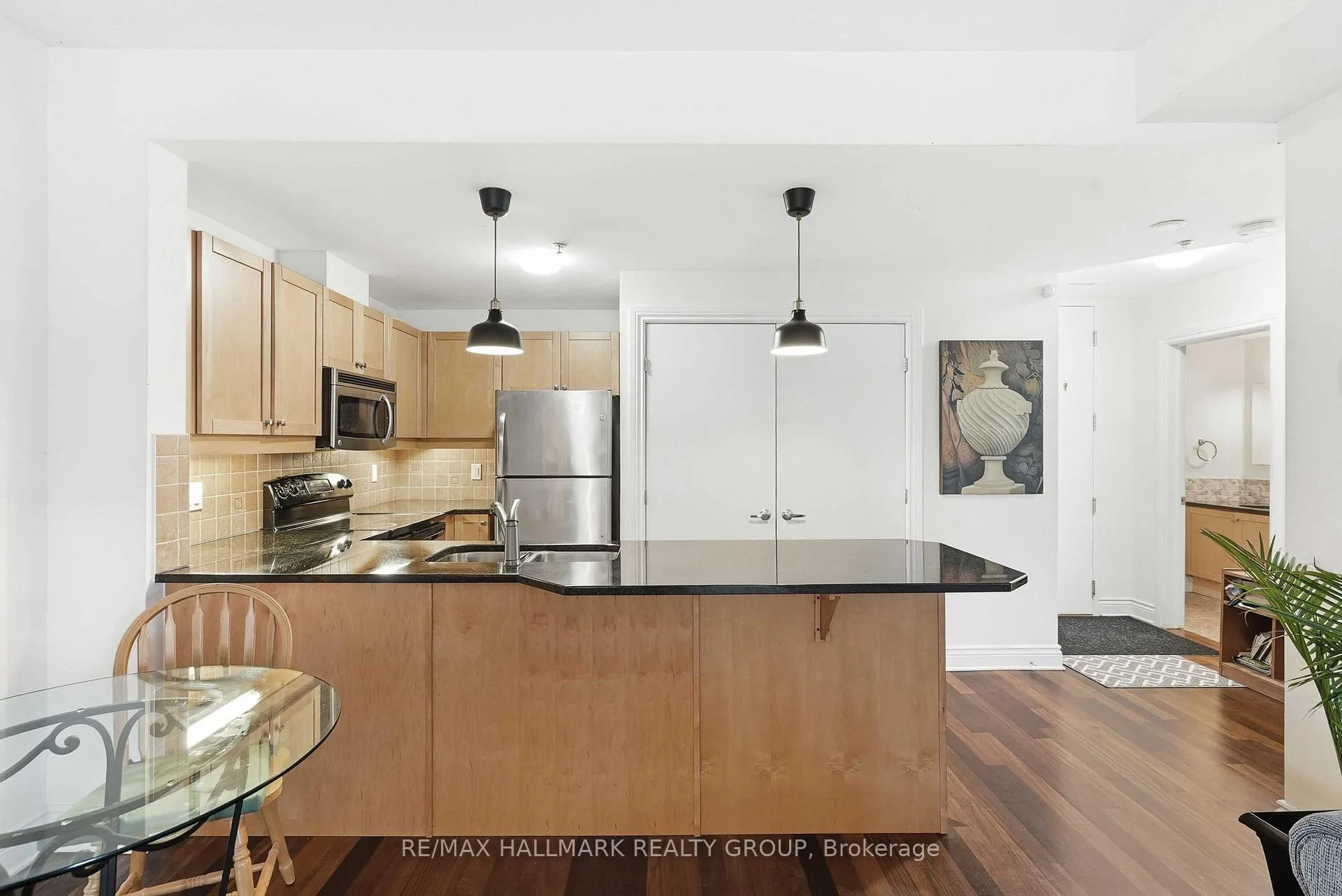 Photo 6 of Unit 310, 323 Winona Avenue, Ottawa, Westboro South — HOMEH