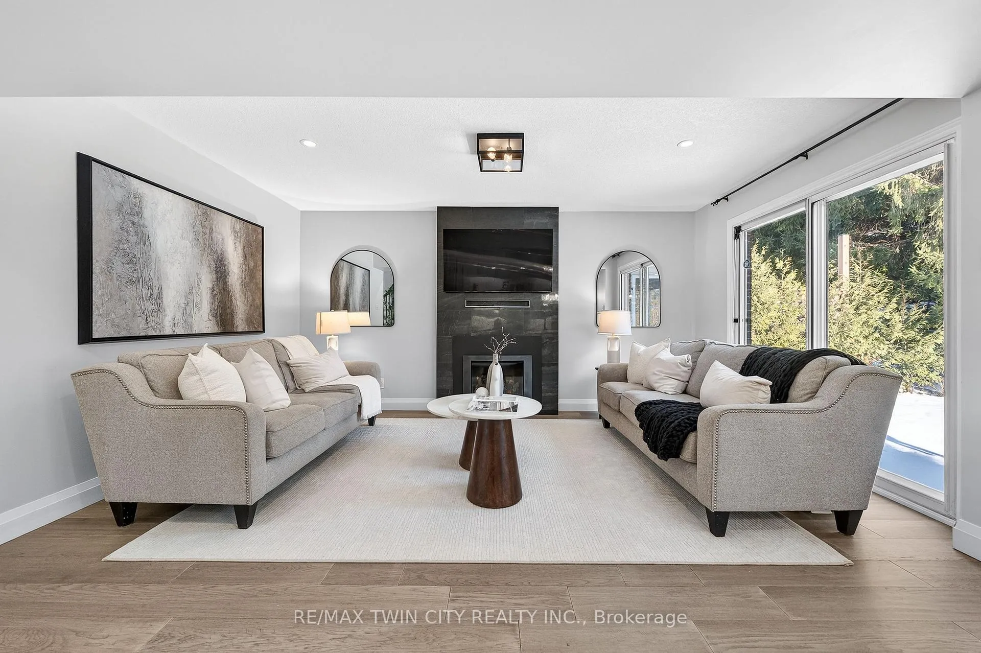 Photo 23 of 166 Westvale Drive, Waterloo — HOMEH