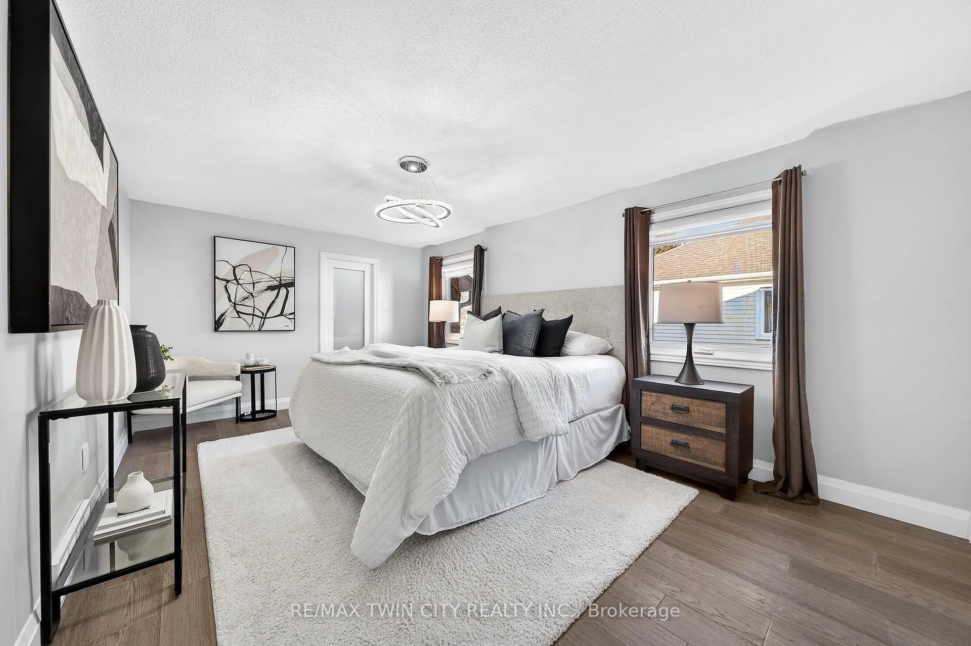 Photo 31 of 166 Westvale Drive, Waterloo — HOMEH