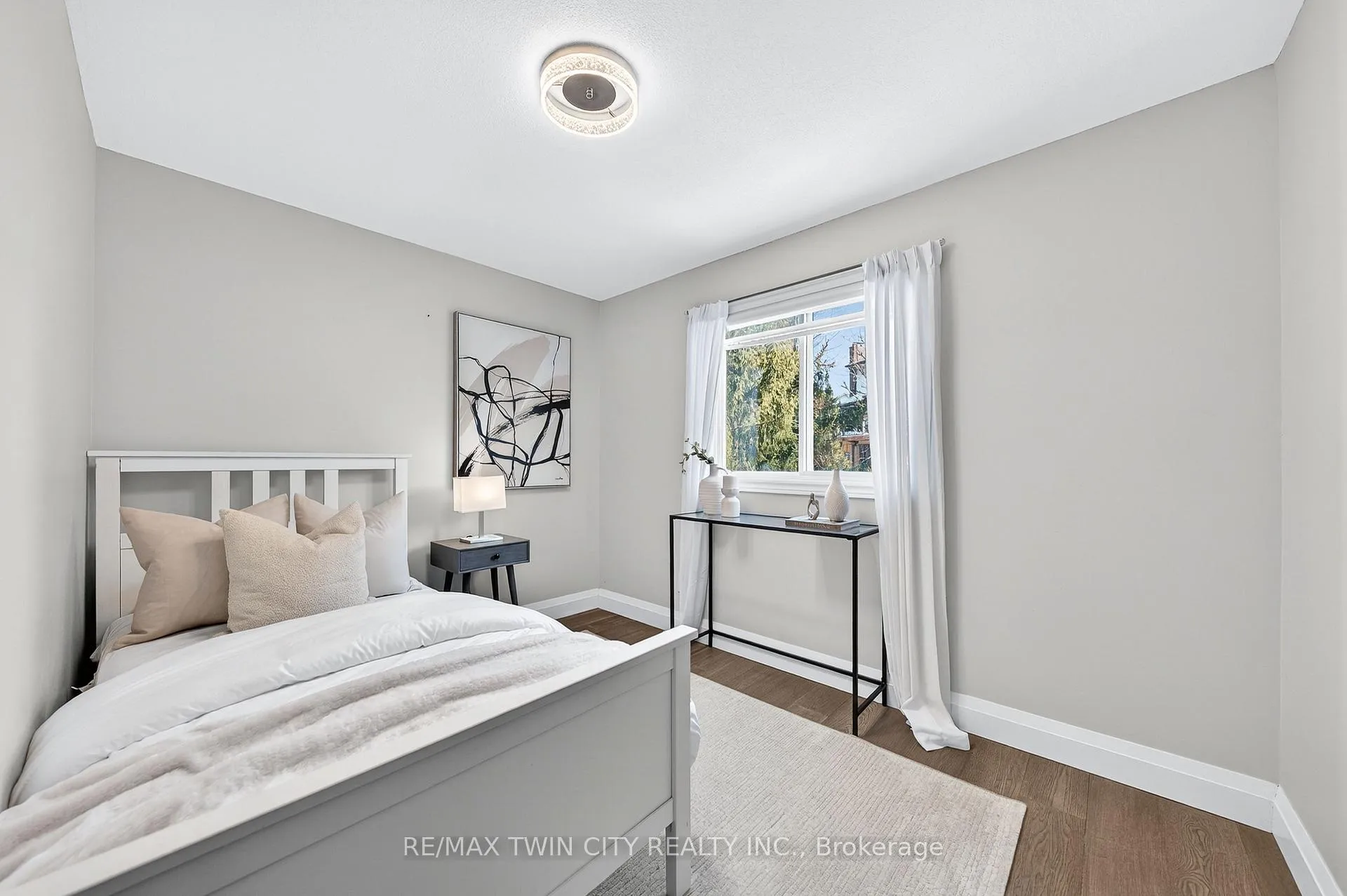 Photo 37 of 166 Westvale Drive, Waterloo — HOMEH